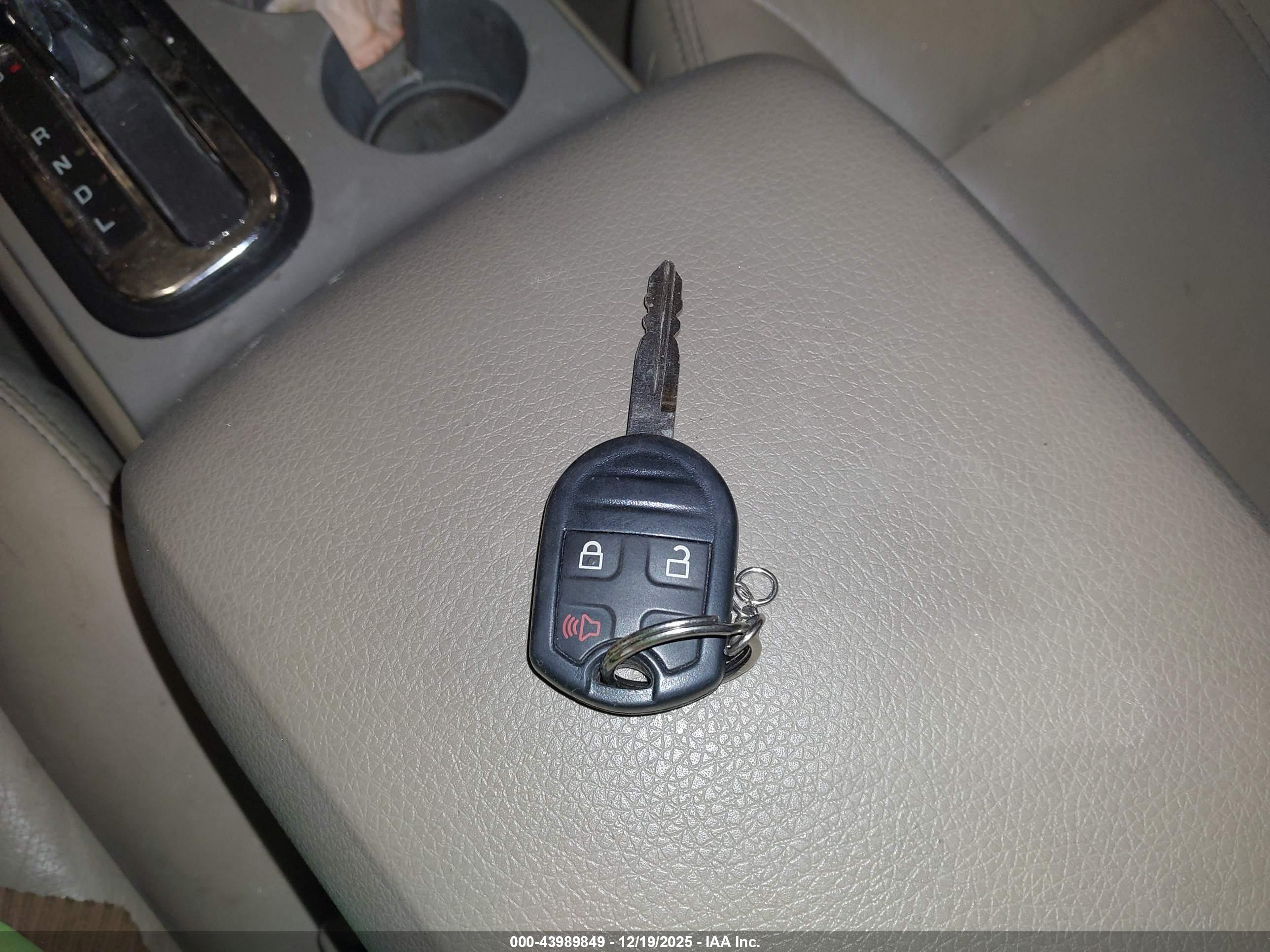 FORD EDGE image 11