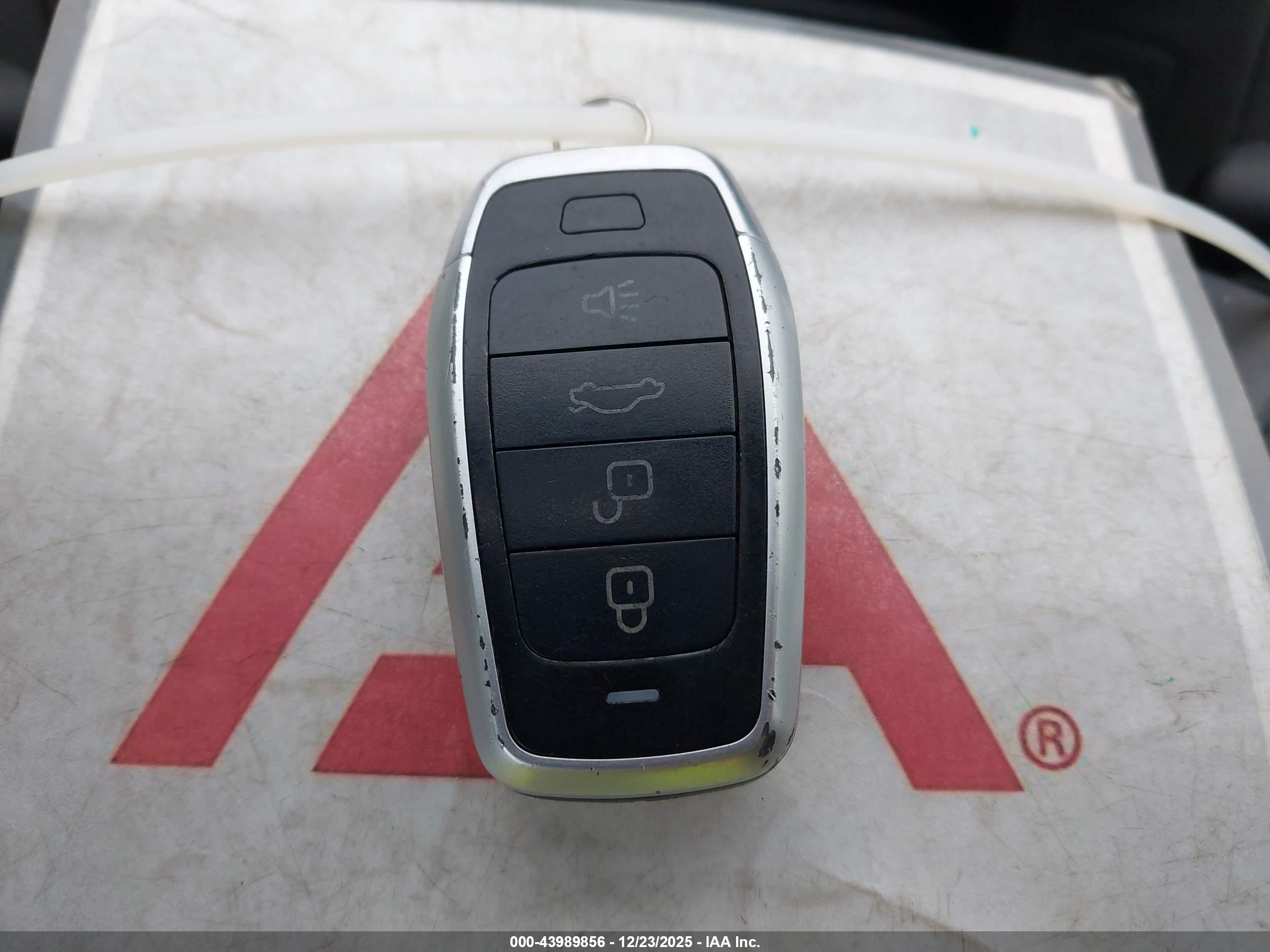 LAND ROVER image 11