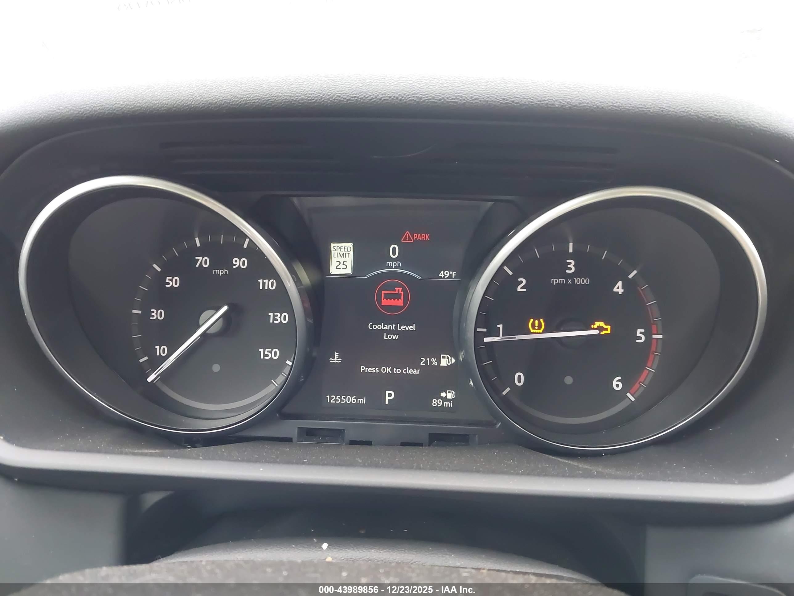 LAND ROVER image 7