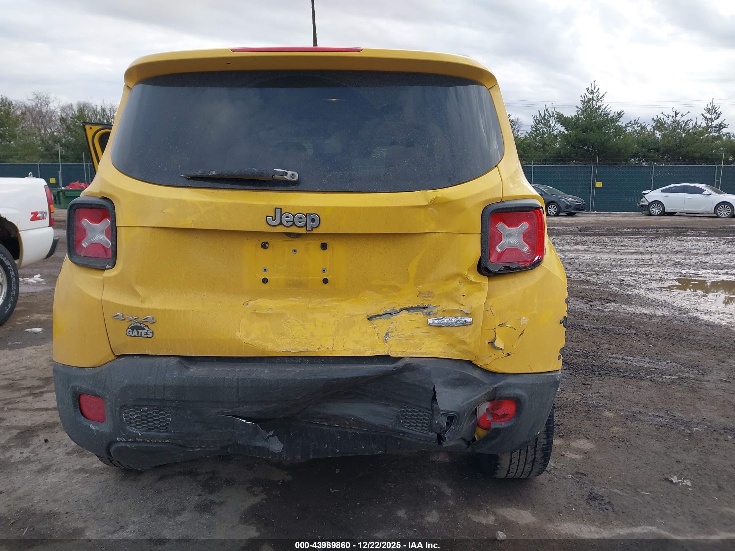 JEEP RENEGADE image 6