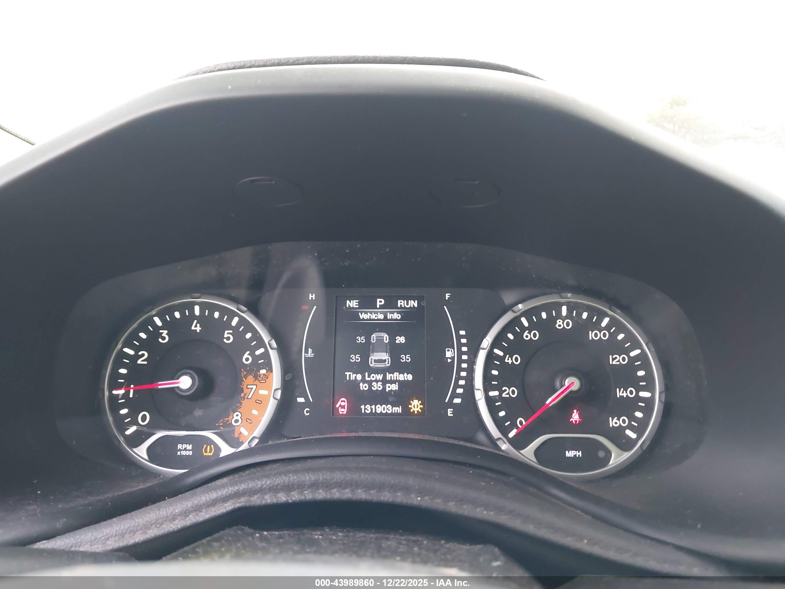 JEEP RENEGADE image 7