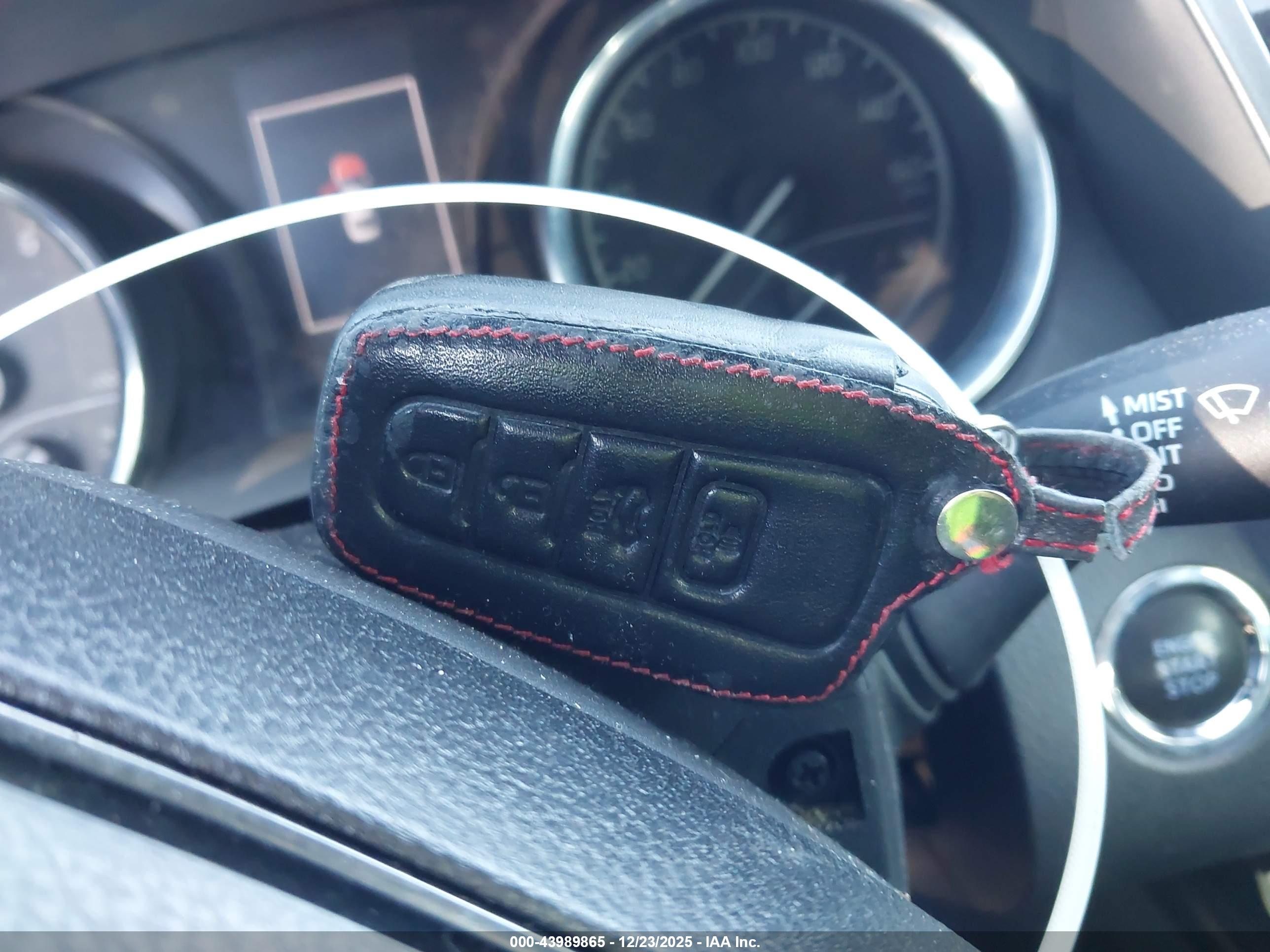 TOYOTA CAMRY image 11