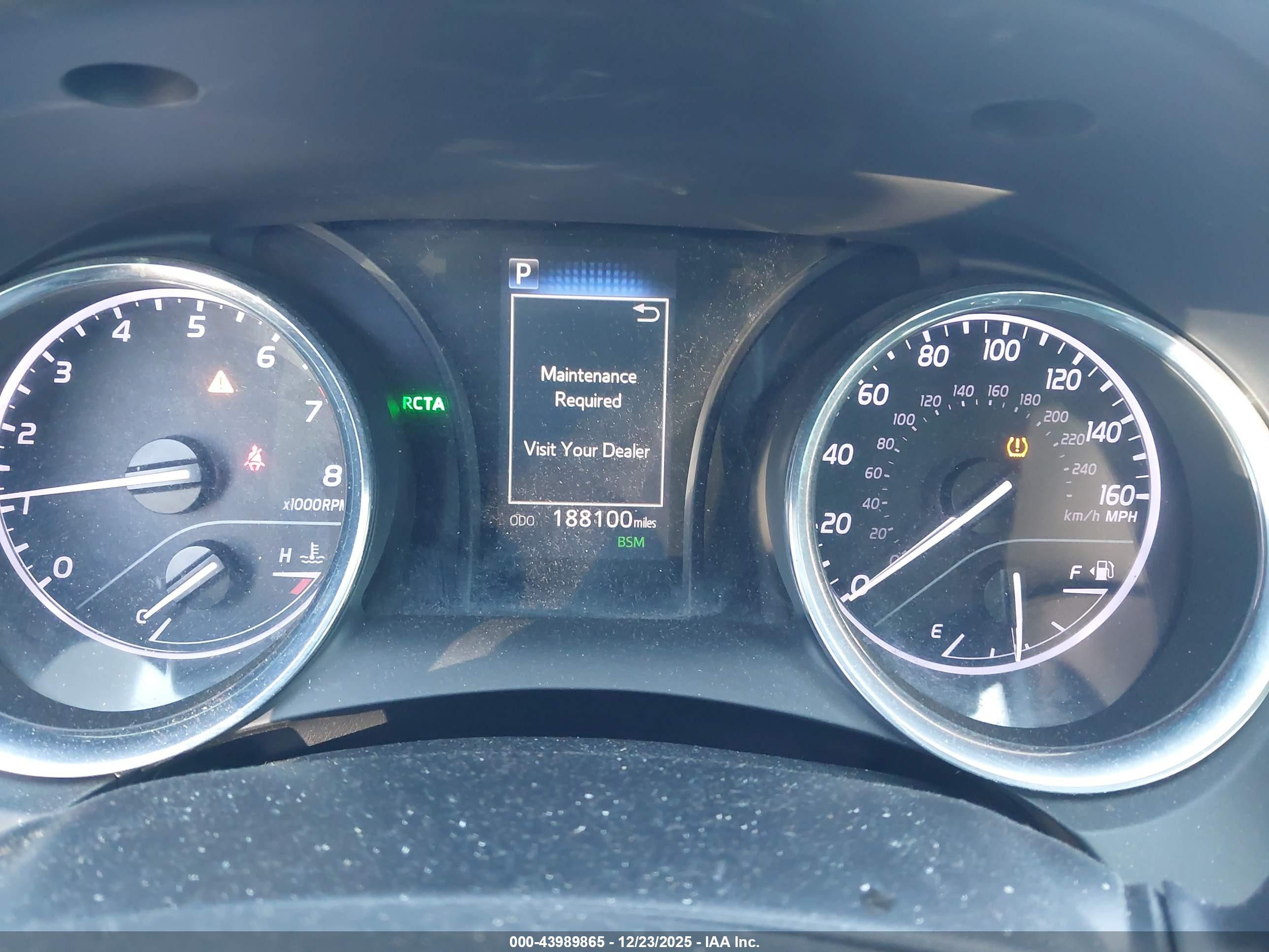 TOYOTA CAMRY image 7