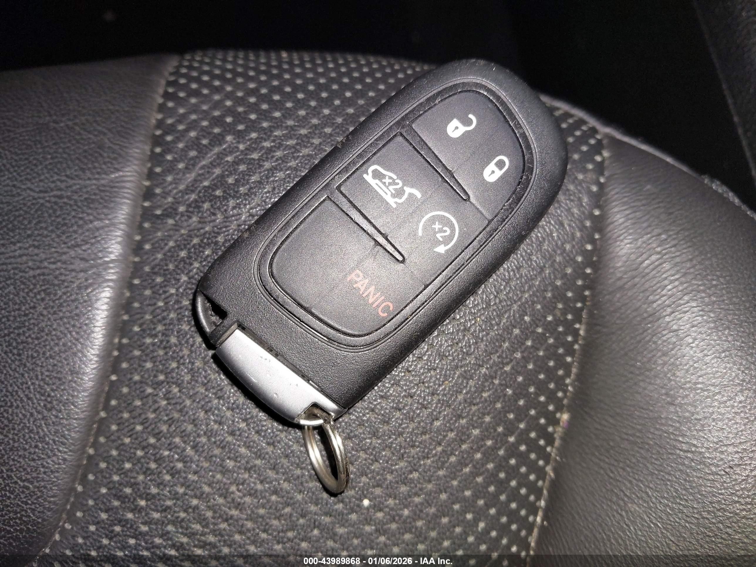 JEEP CHEROKEE image 11