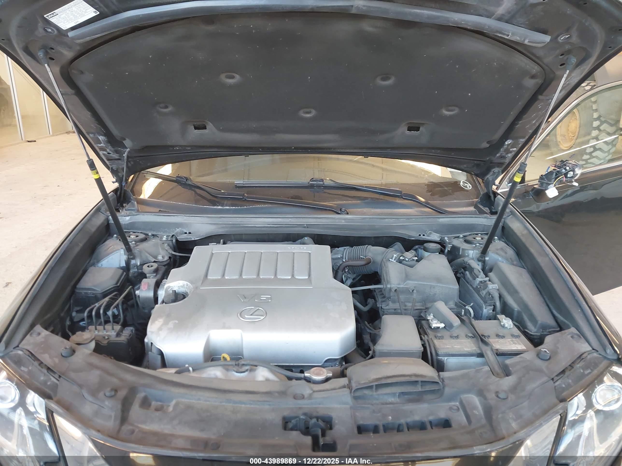 LEXUS ES image 10