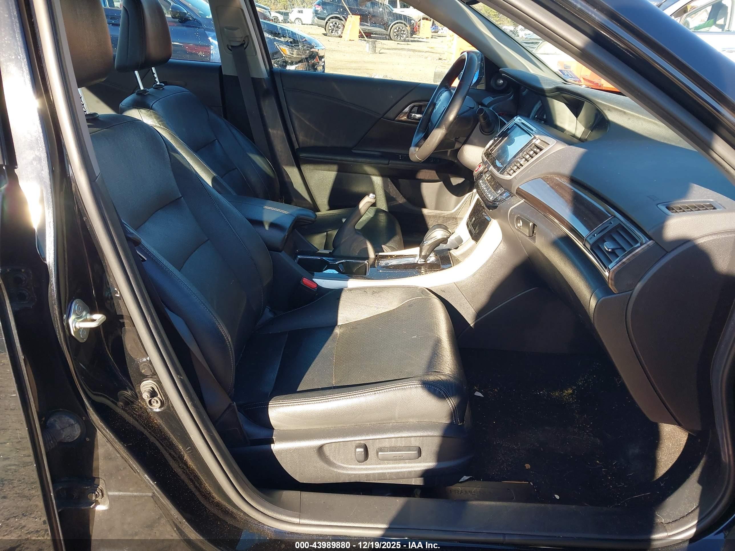 HONDA ACCORD image 5