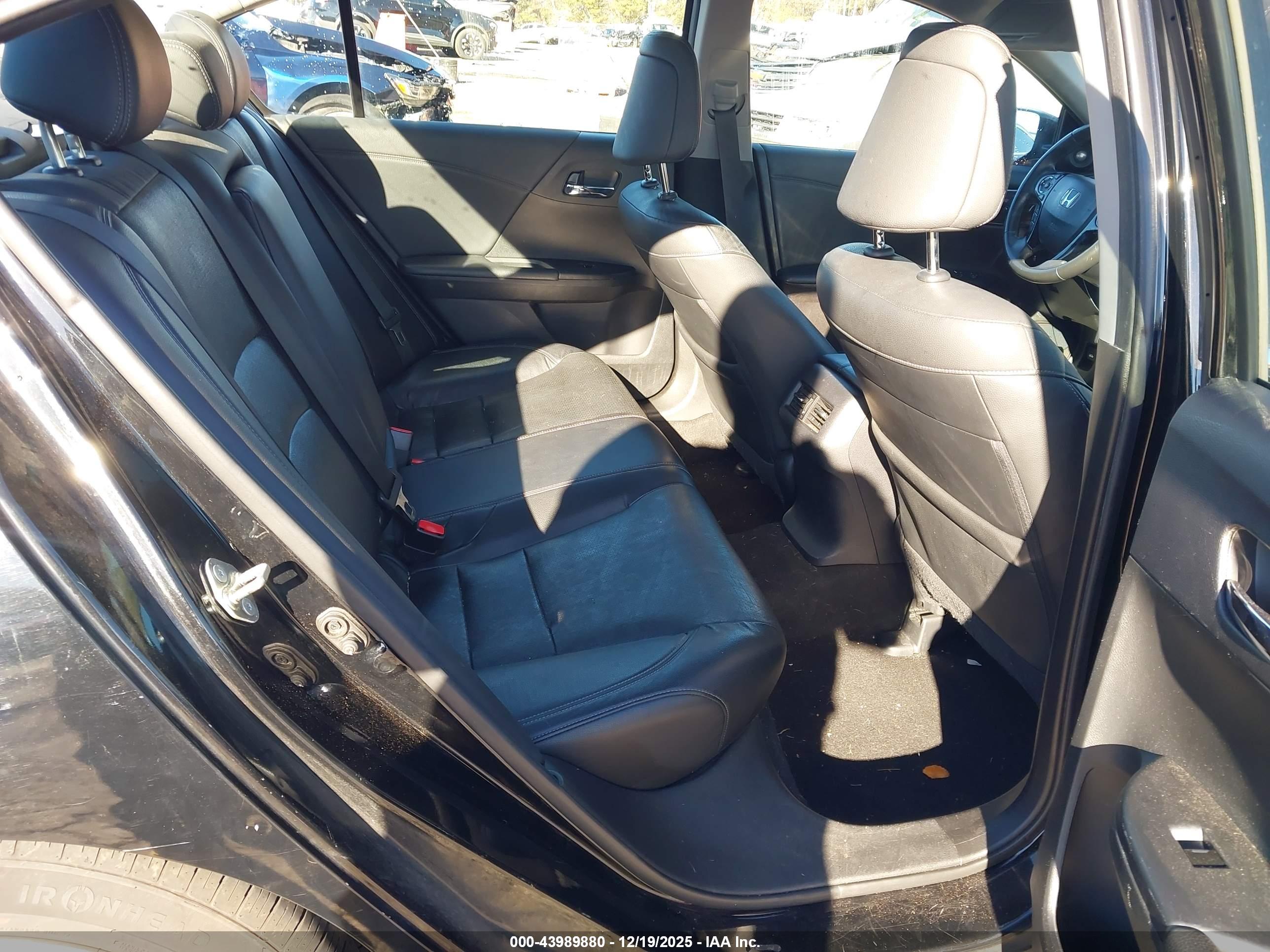 HONDA ACCORD image 8