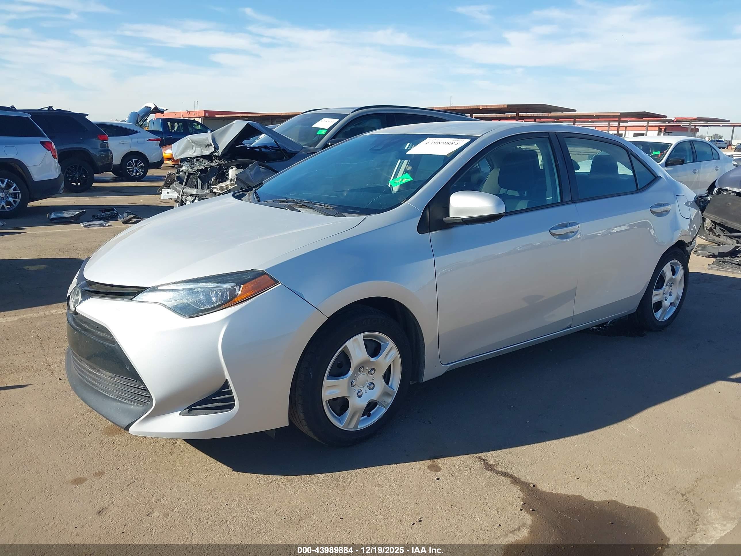 TOYOTA COROLLA image 2