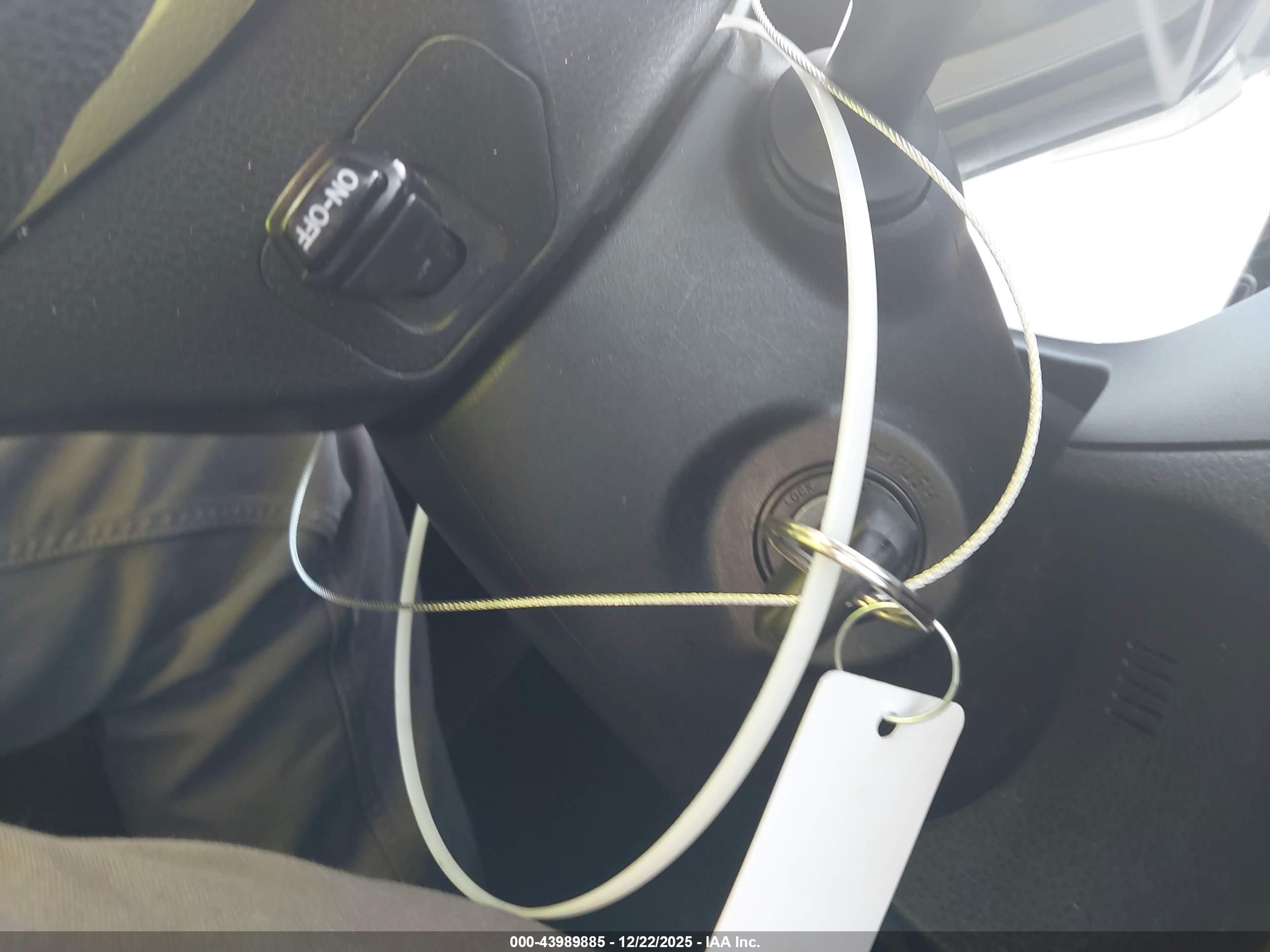 TOYOTA COROLLA image 11