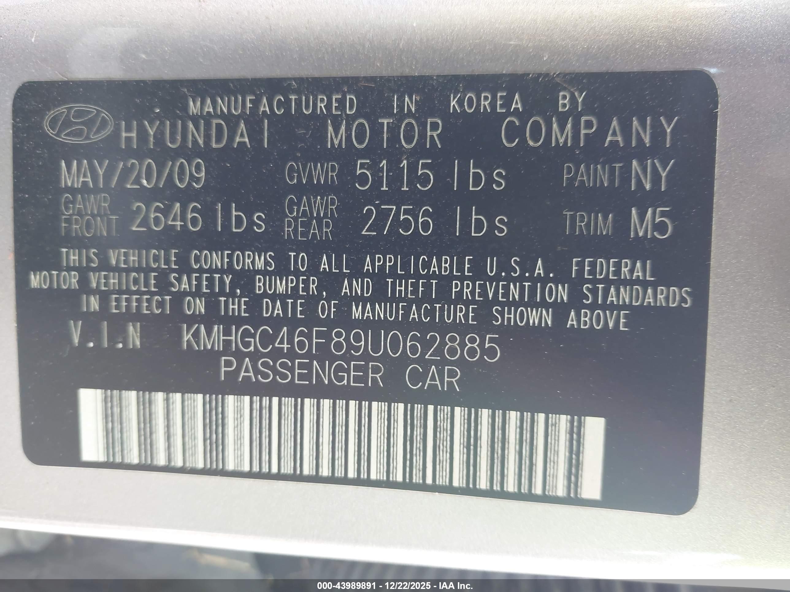 HYUNDAI GENESIS image 9