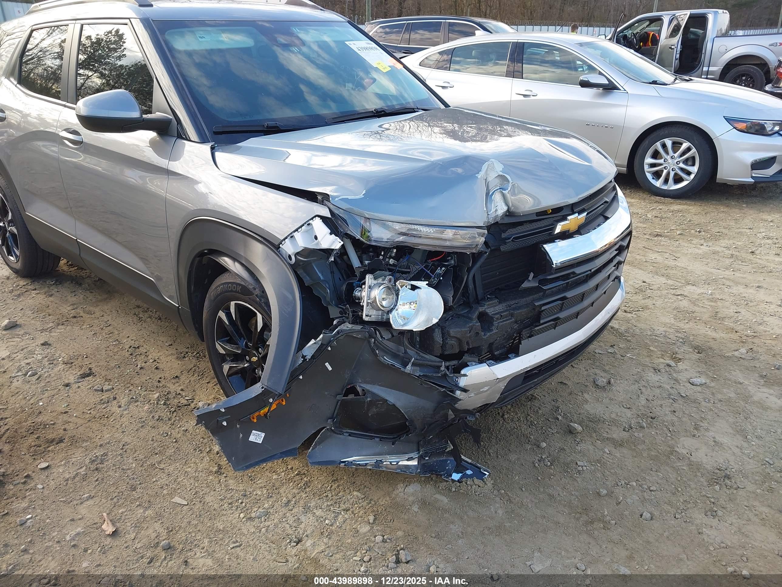 CHEVROLET TRAILBLAZER image 6