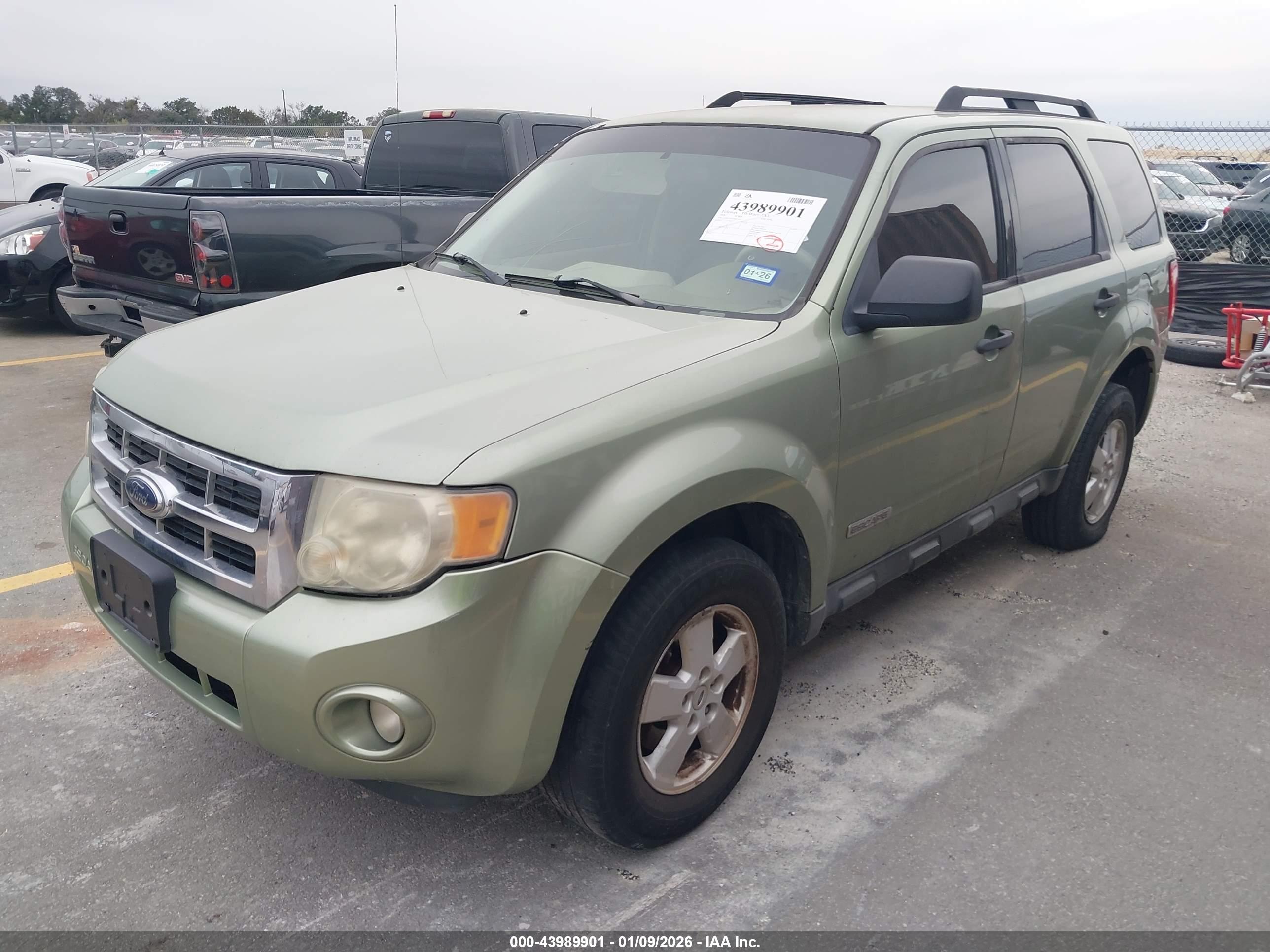 FORD ESCAPE image 2