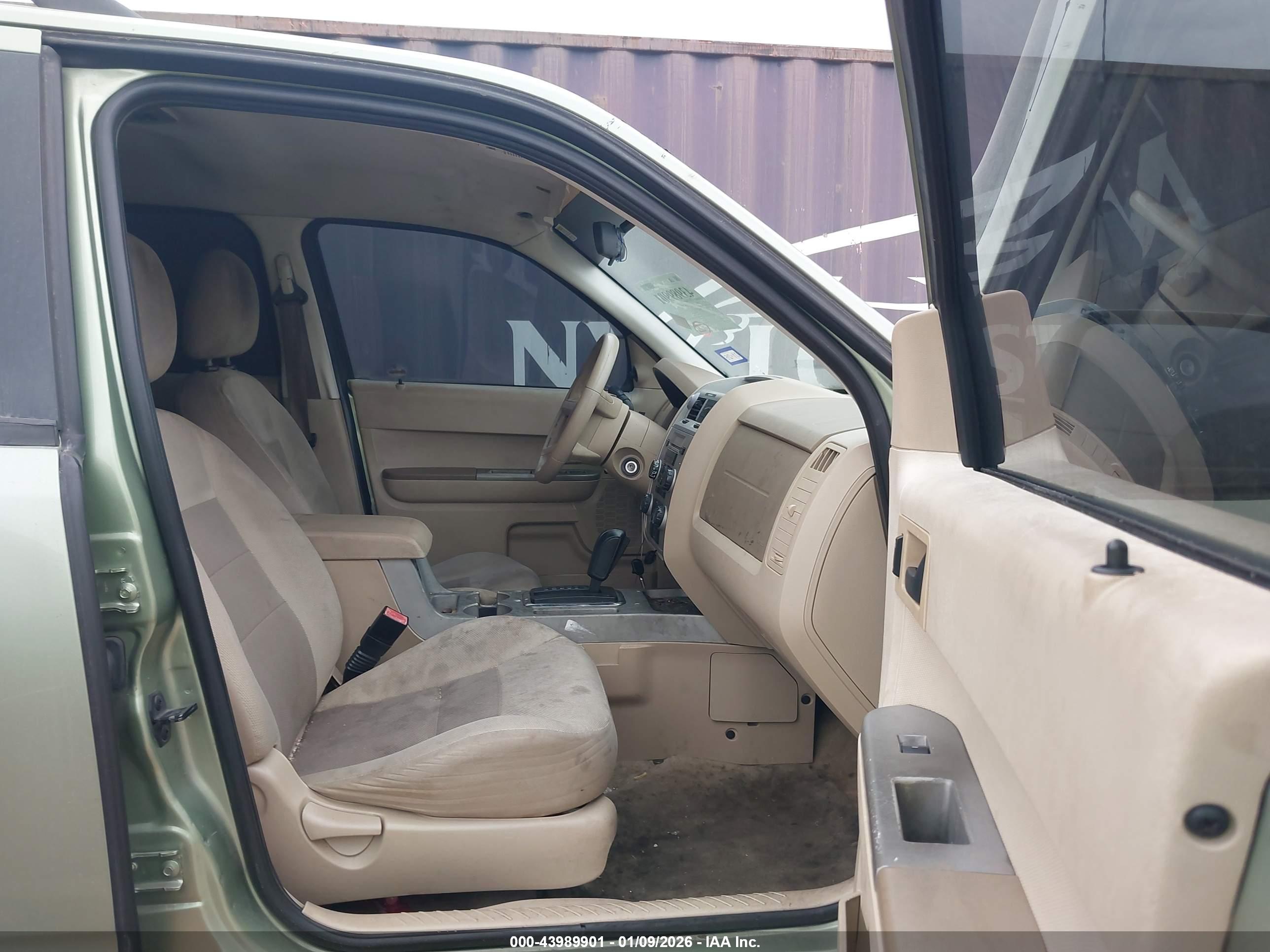 FORD ESCAPE image 5