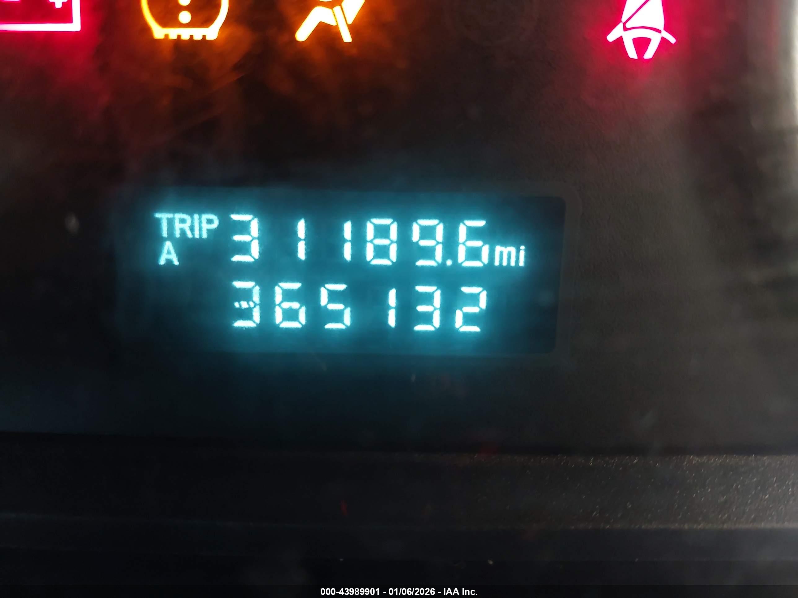 FORD ESCAPE image 7