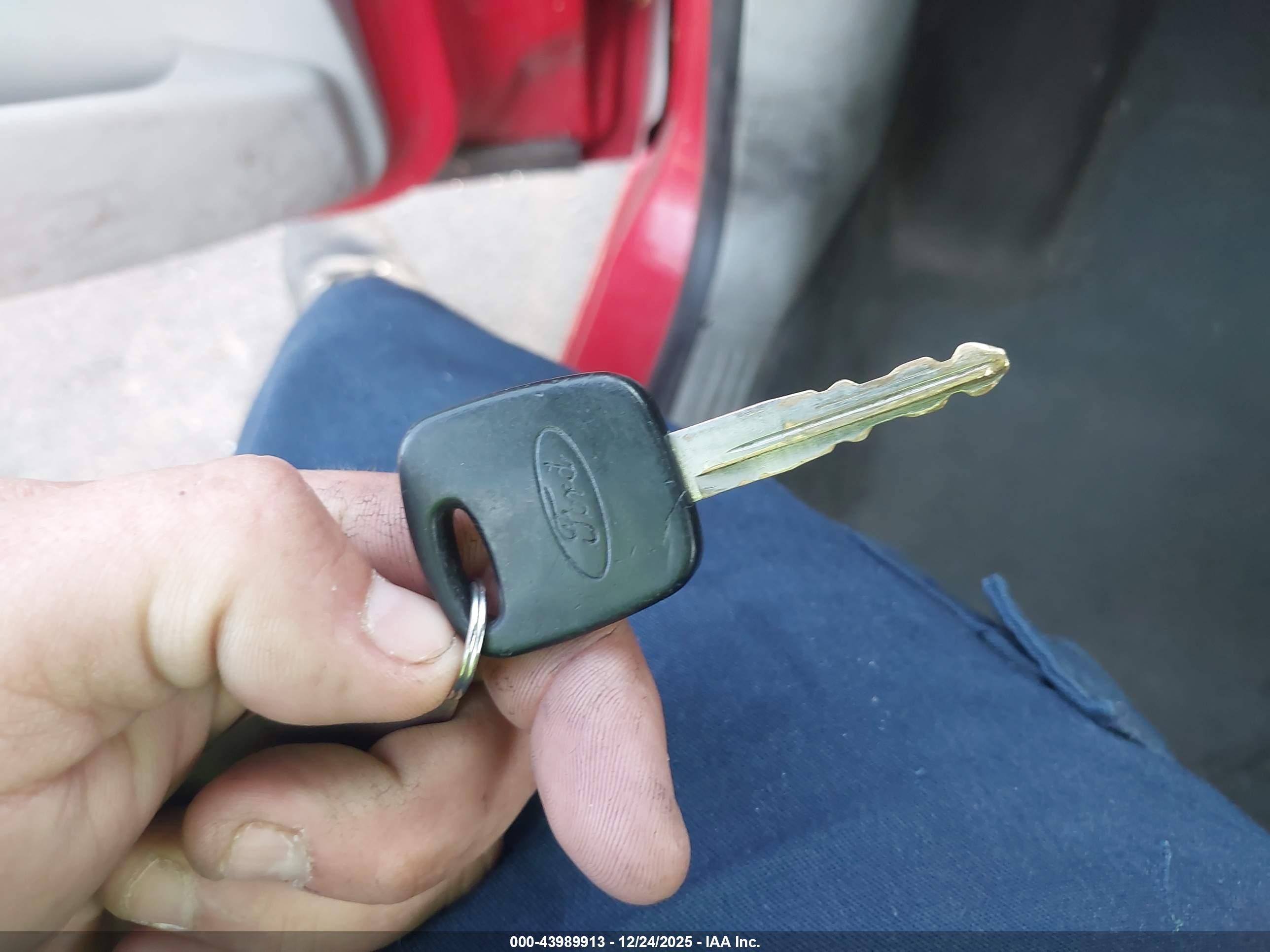 FORD FOCUS image 11