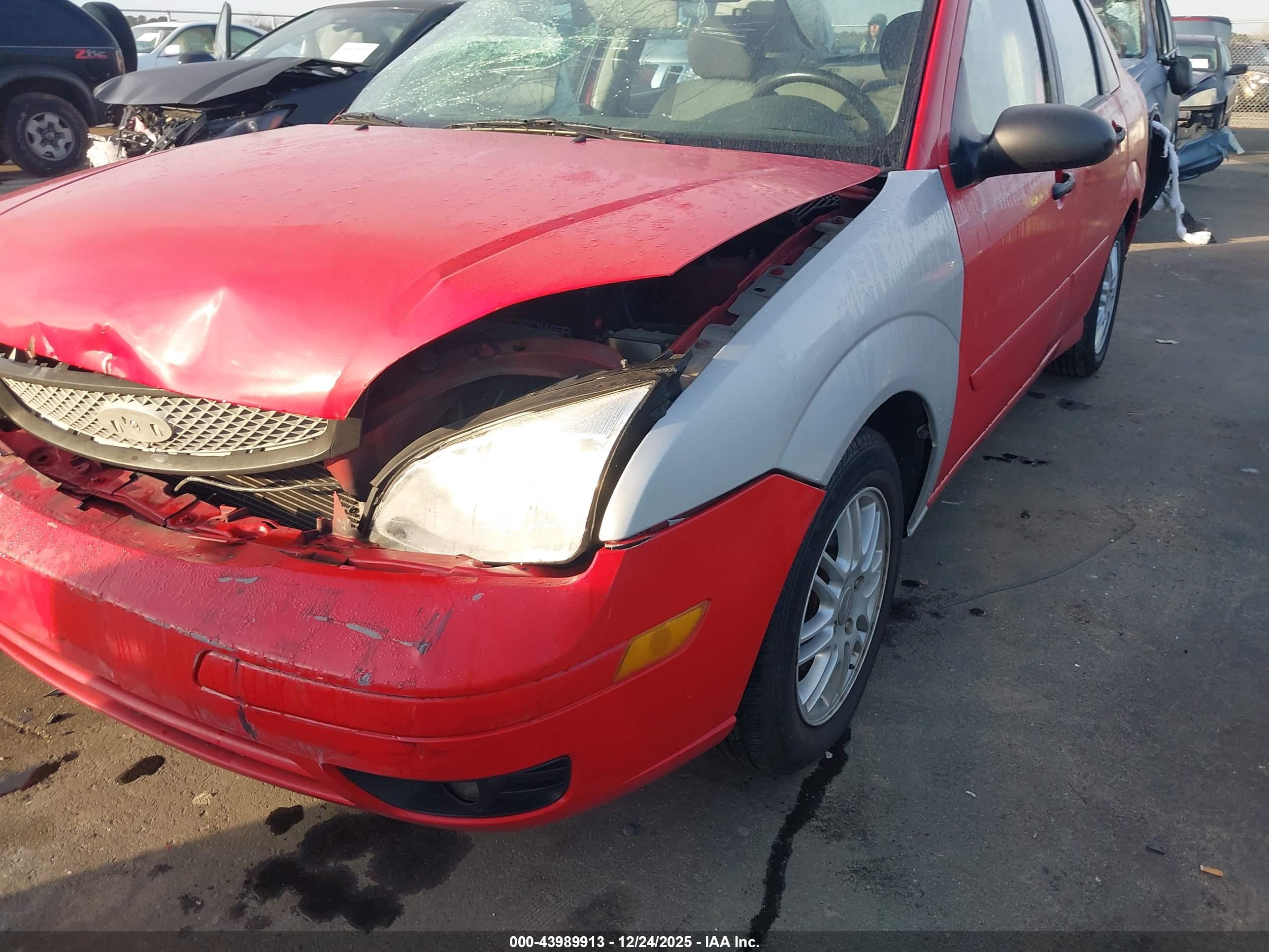 FORD FOCUS image 6