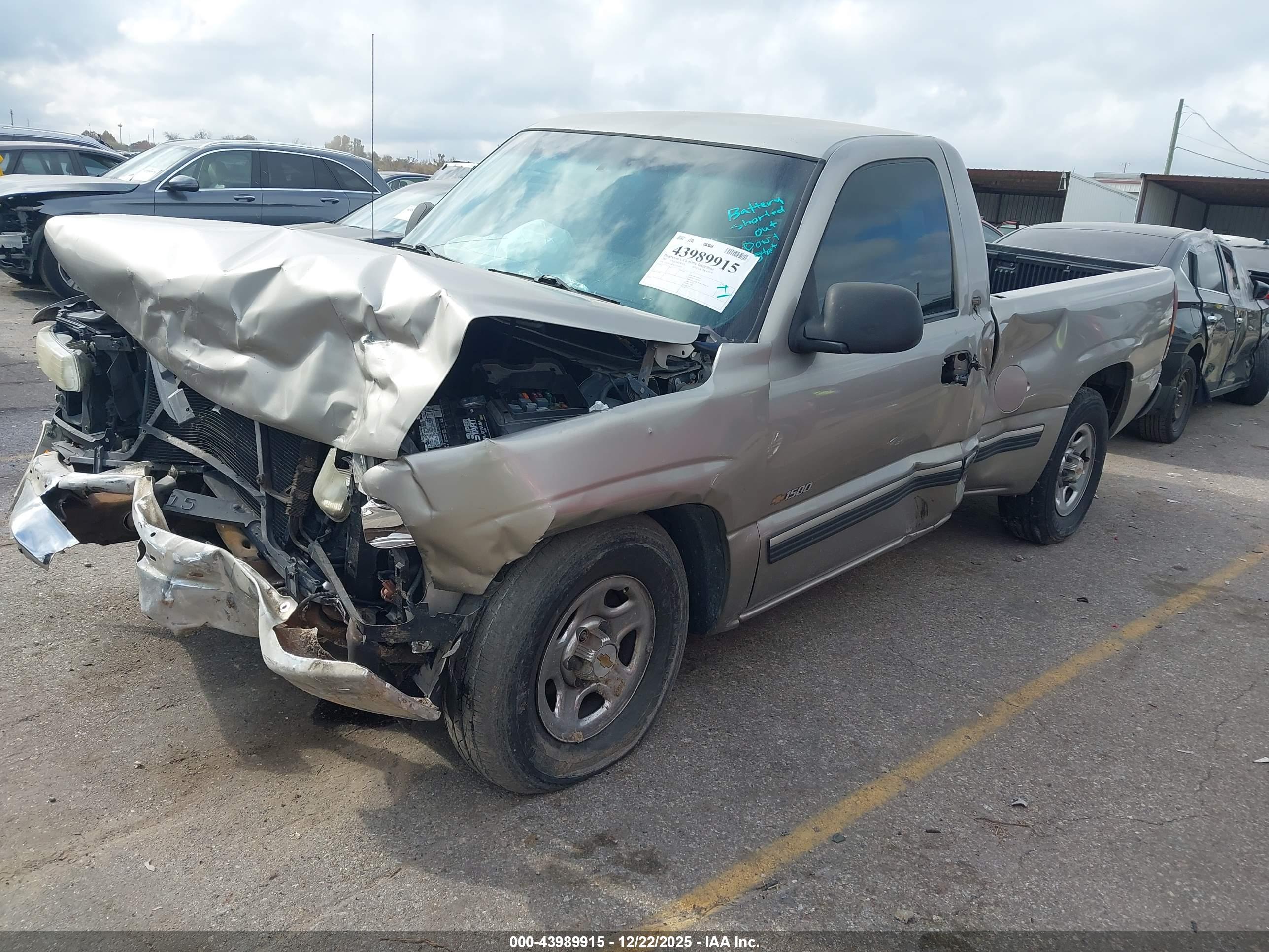 CHEVROLET SILVERADO image 2