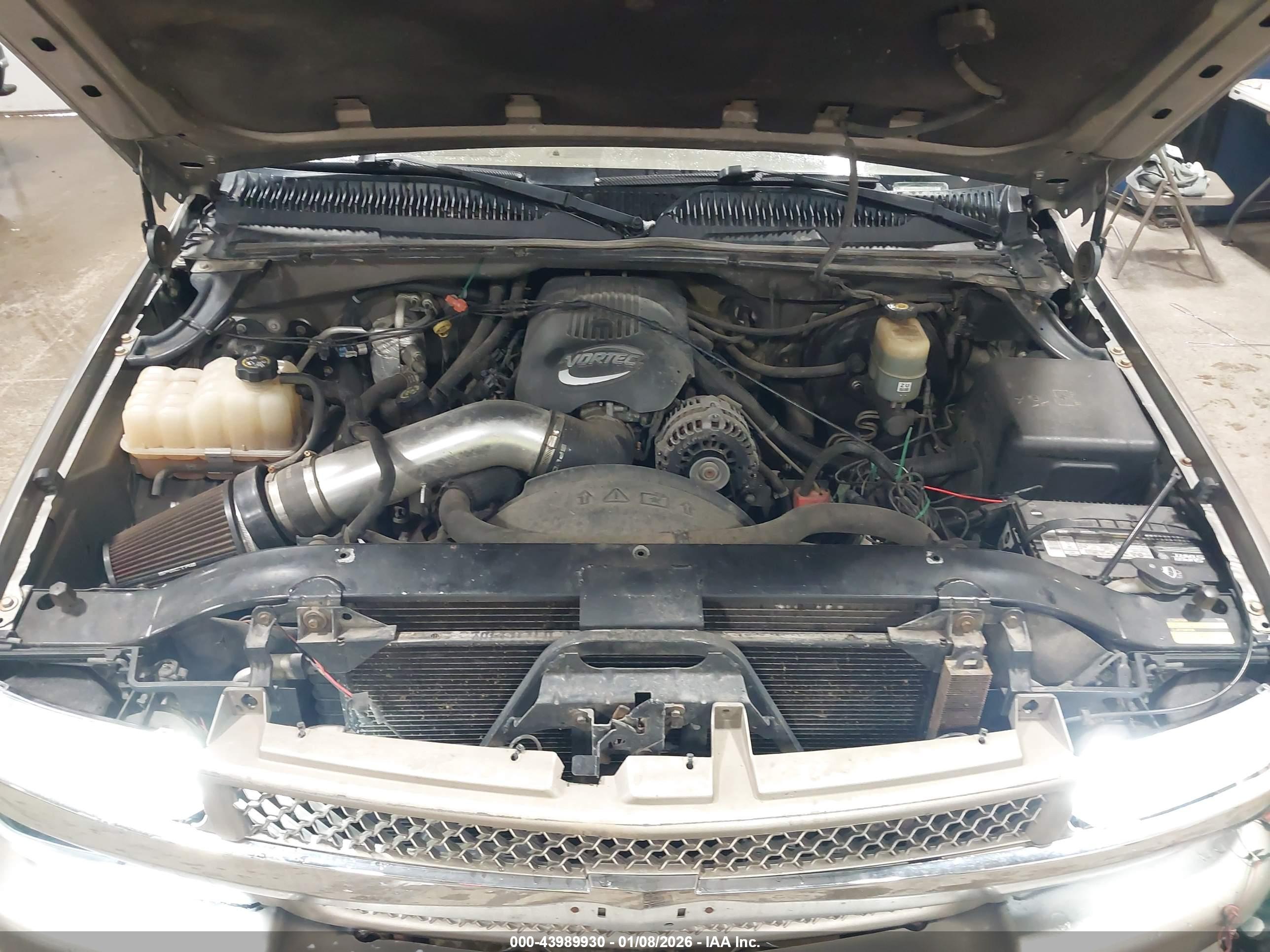 CHEVROLET SILVERADO image 10