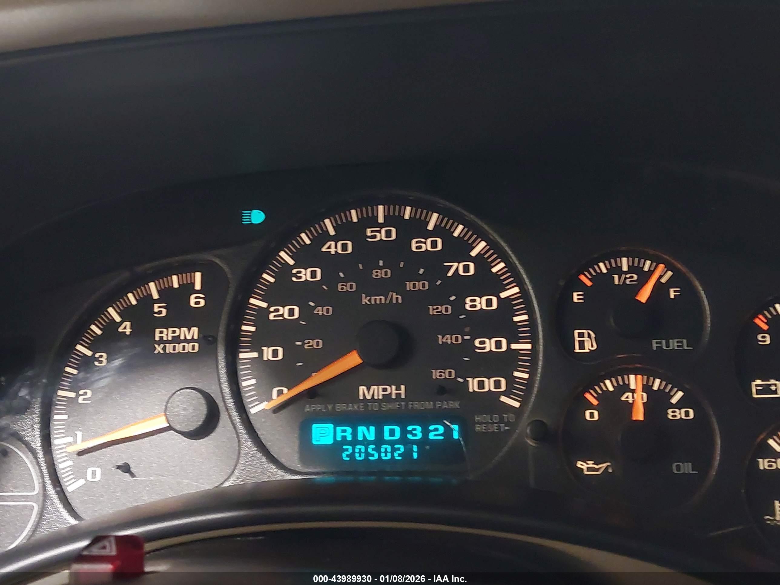 CHEVROLET SILVERADO image 7