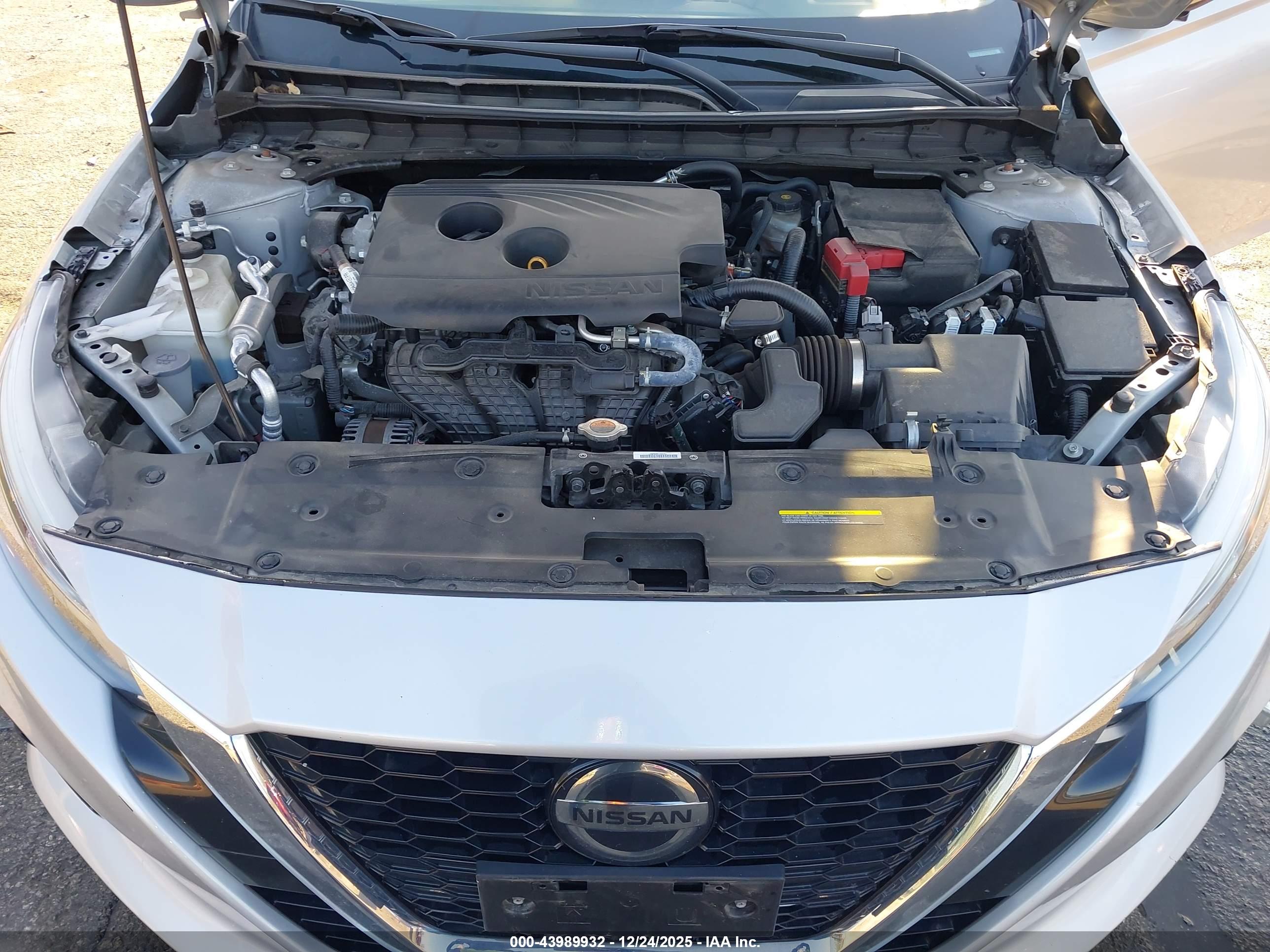 NISSAN ALTIMA image 10