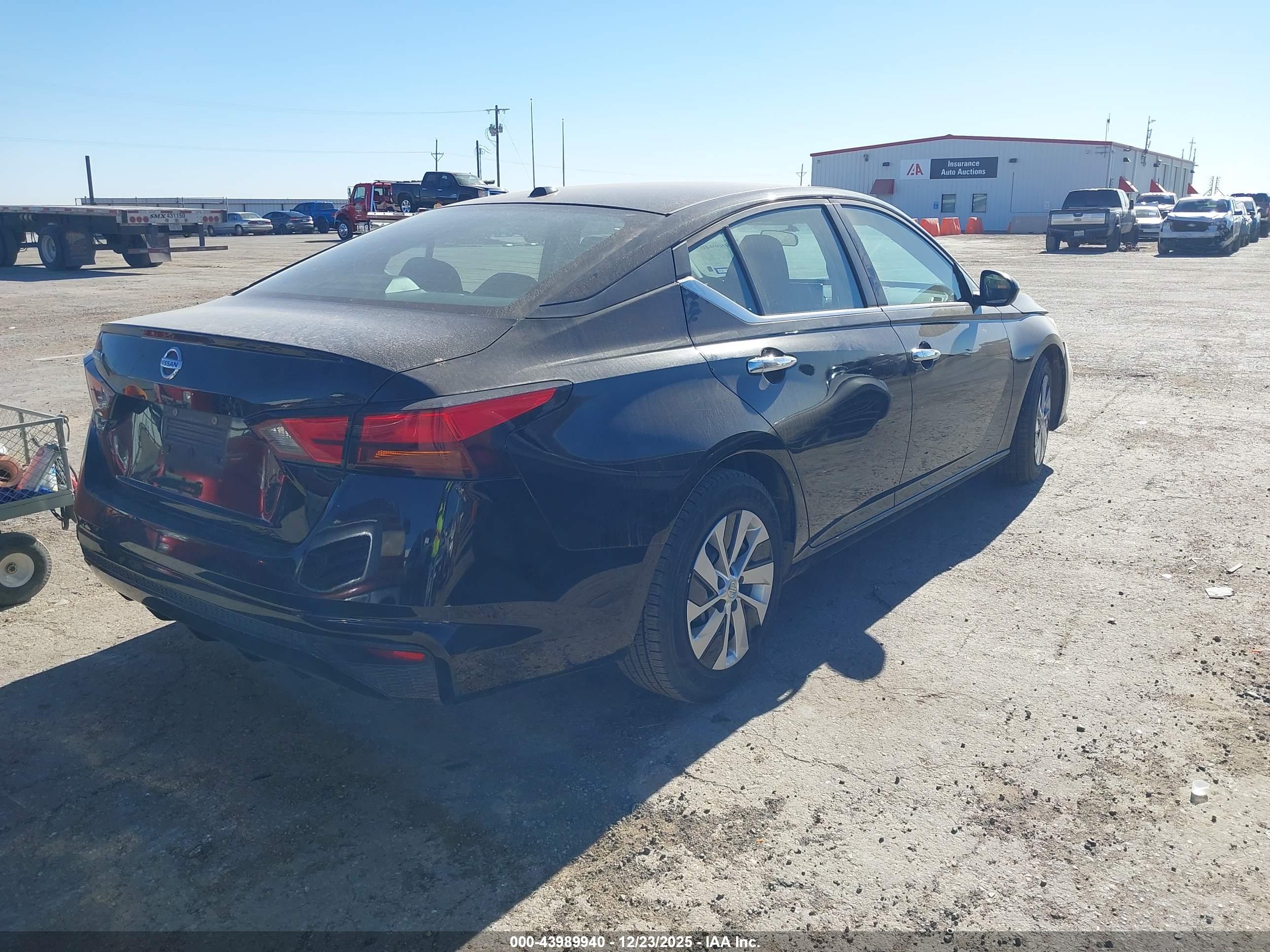 NISSAN ALTIMA image 4