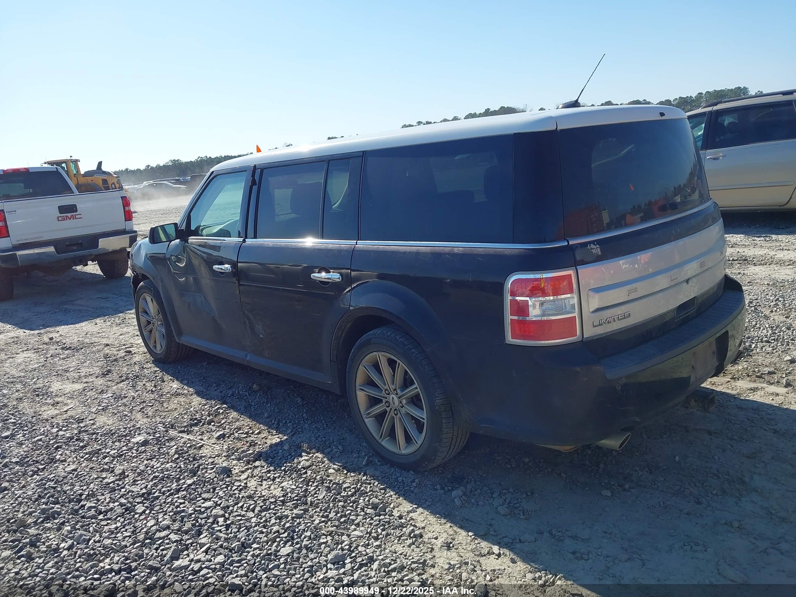 FORD FLEX image 3
