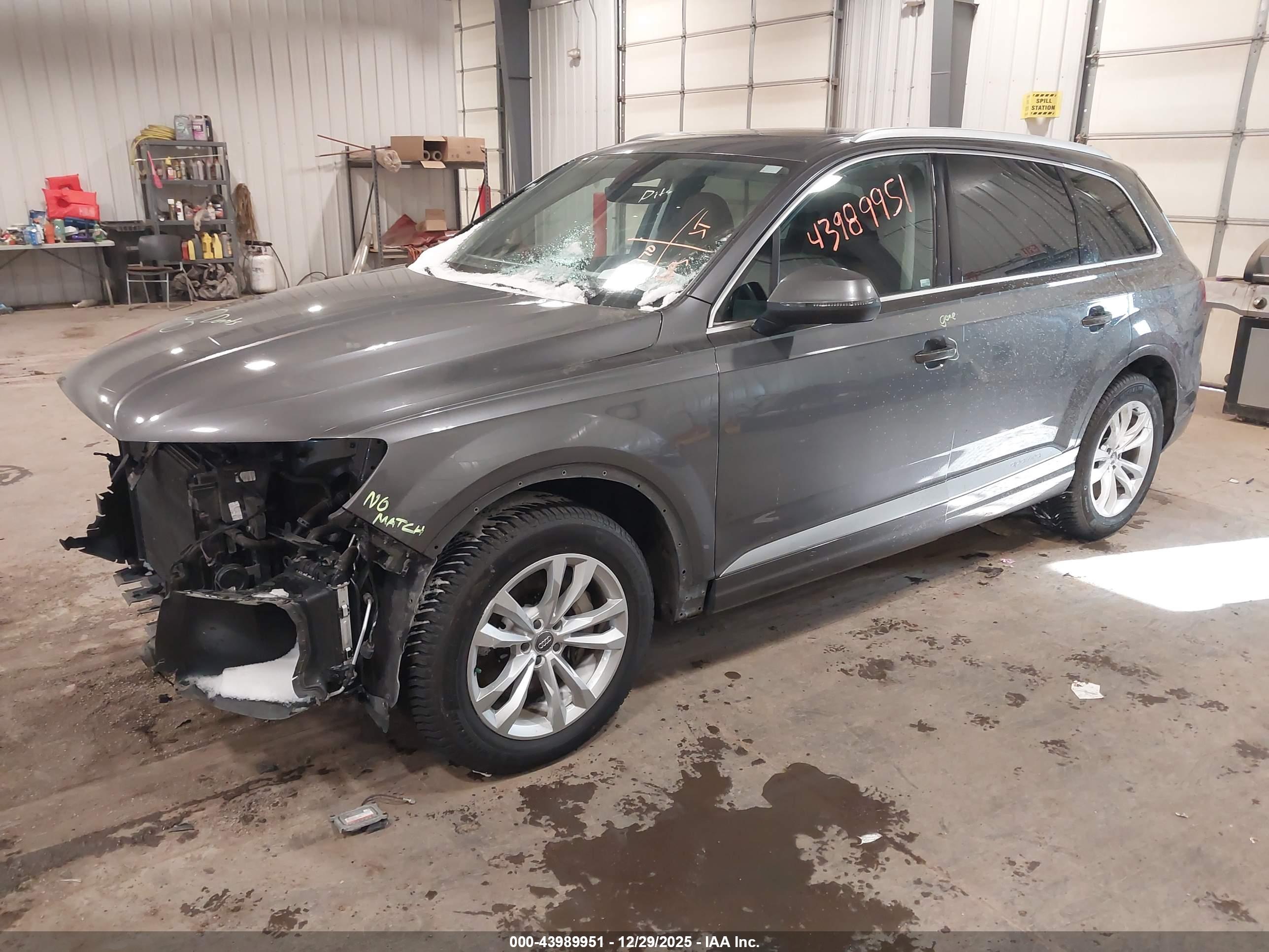 AUDI Q7 image 2