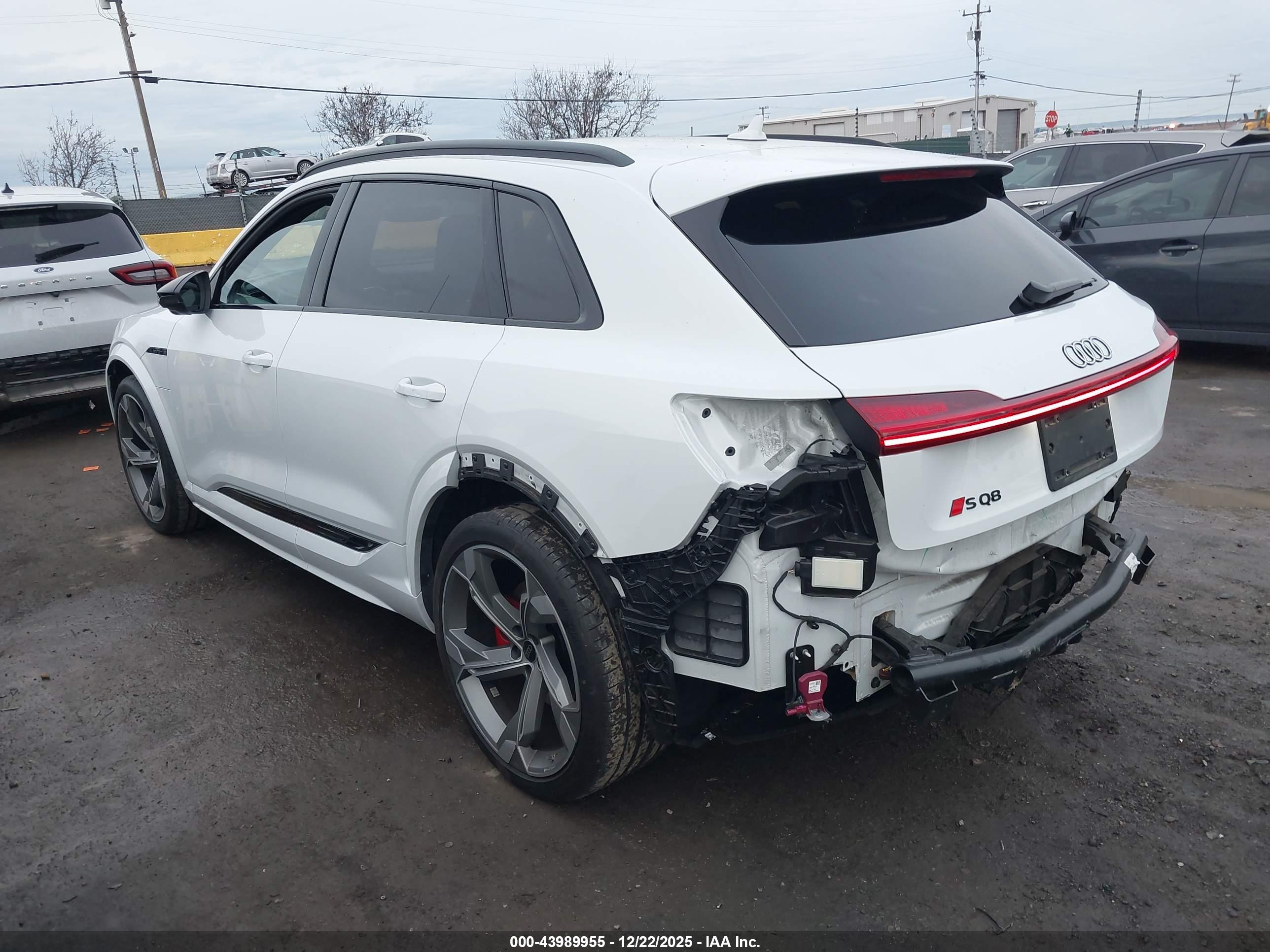 AUDI SQ8 image 3