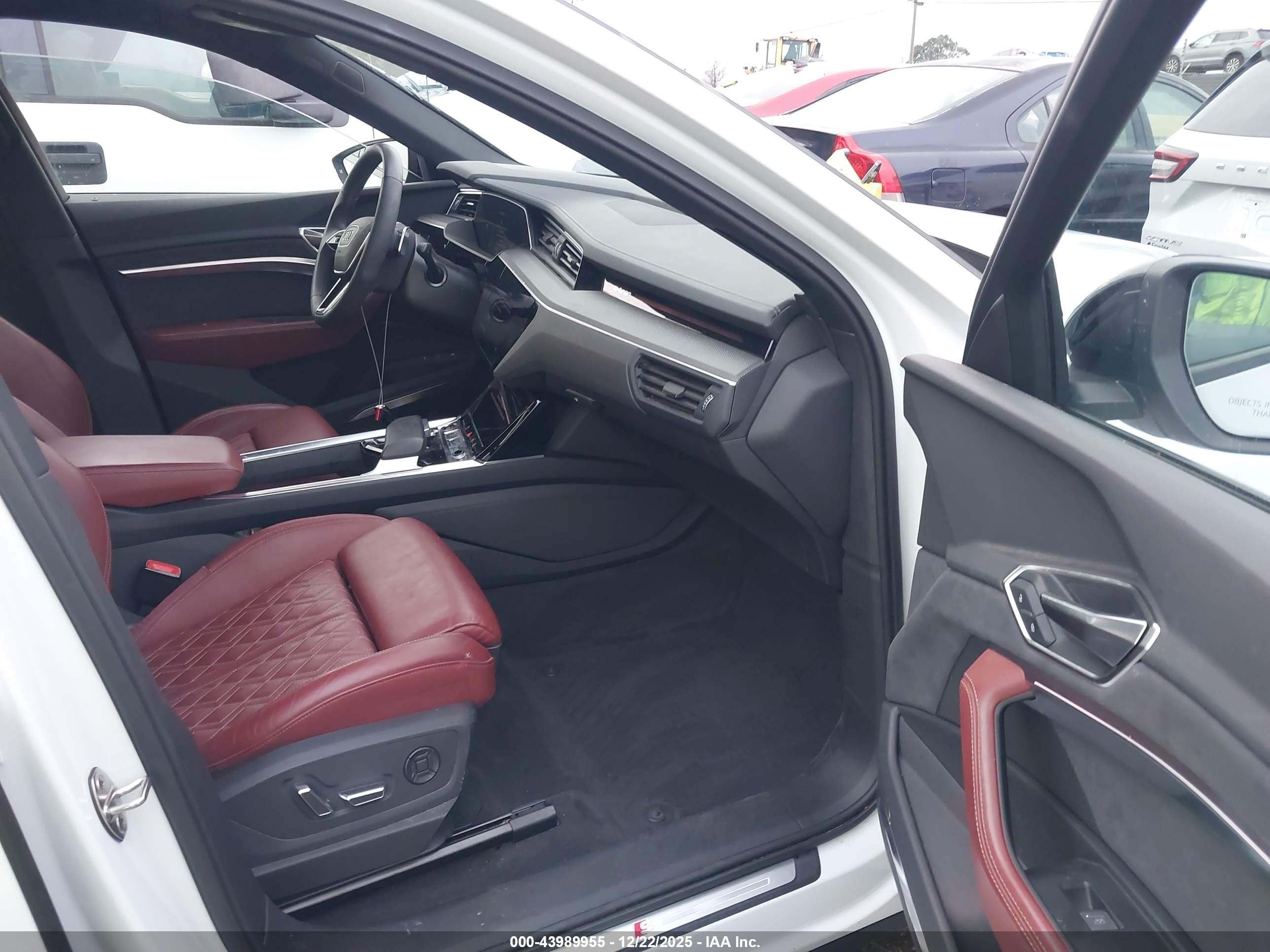 AUDI SQ8 image 5