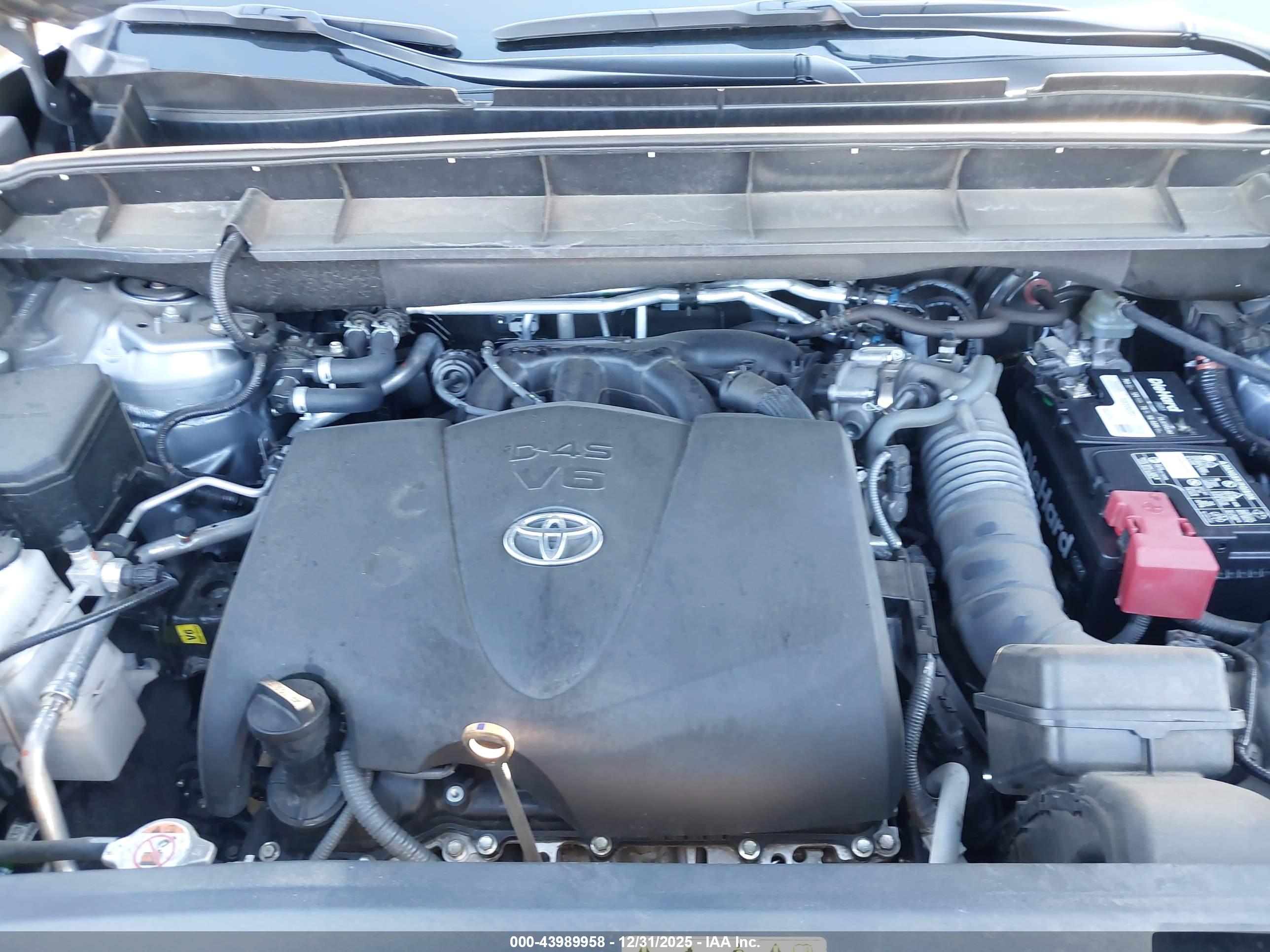 TOYOTA HIGHLANDER image 10