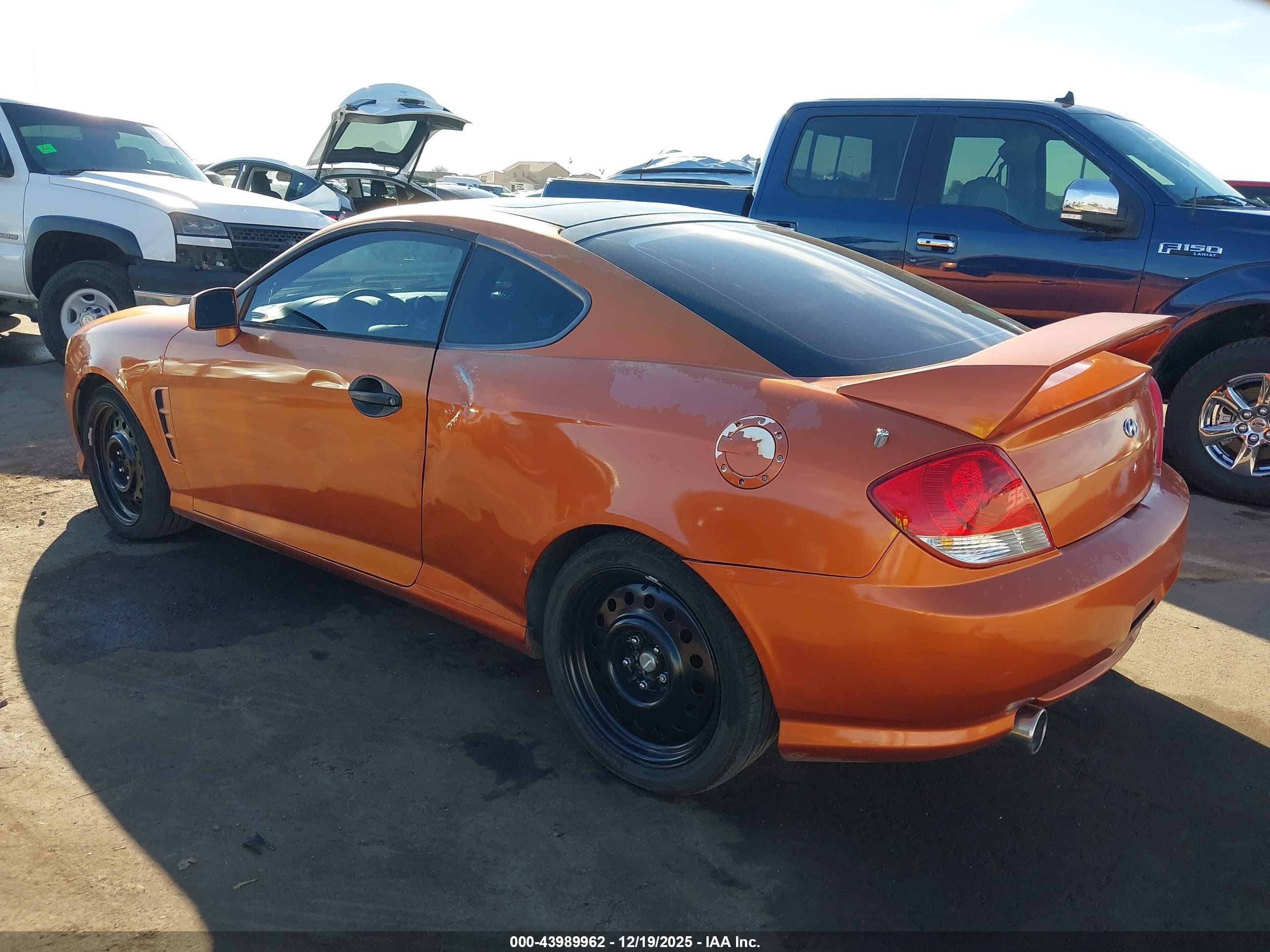 HYUNDAI TIBURON image 3