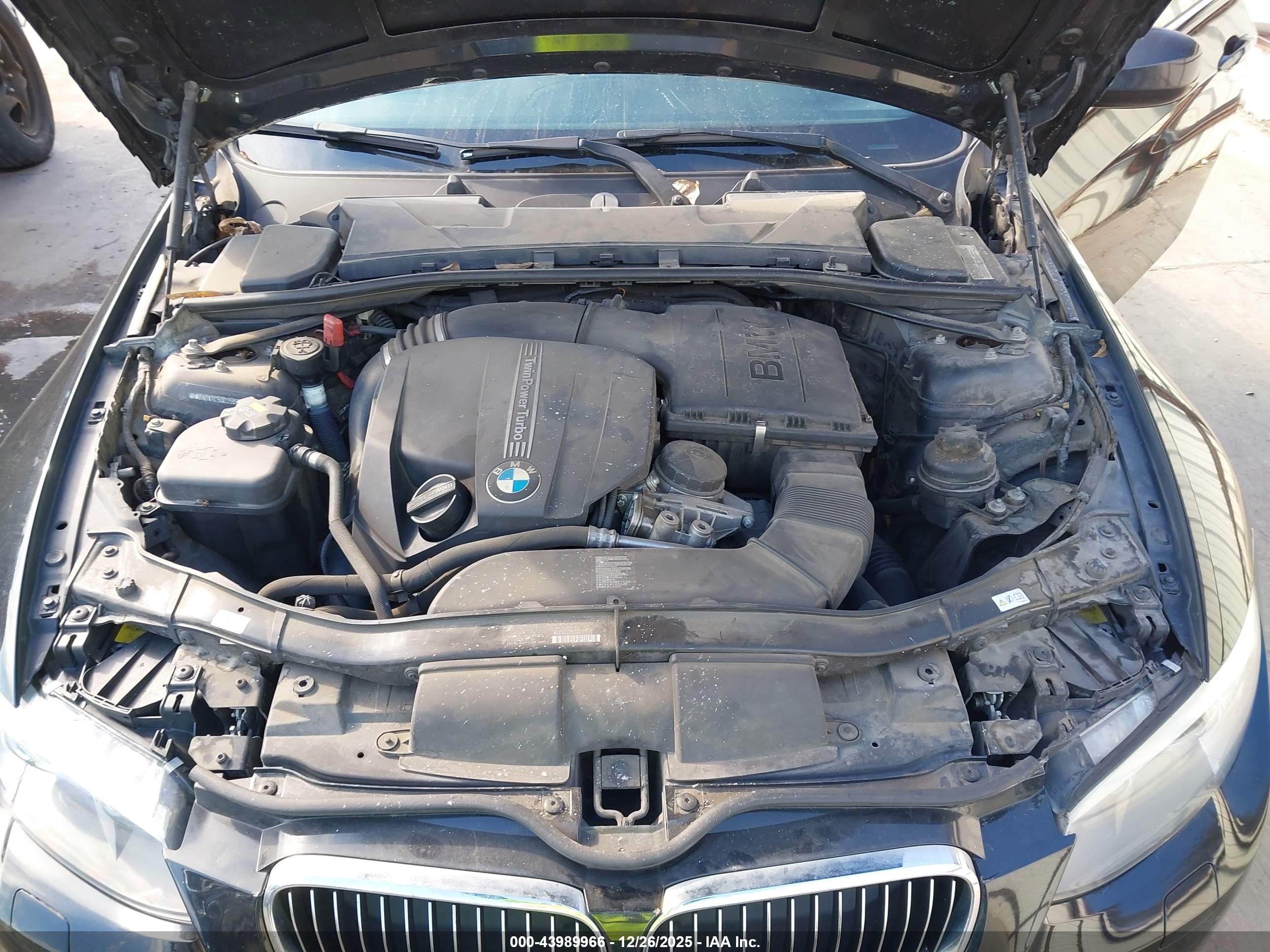 BMW 335I image 10