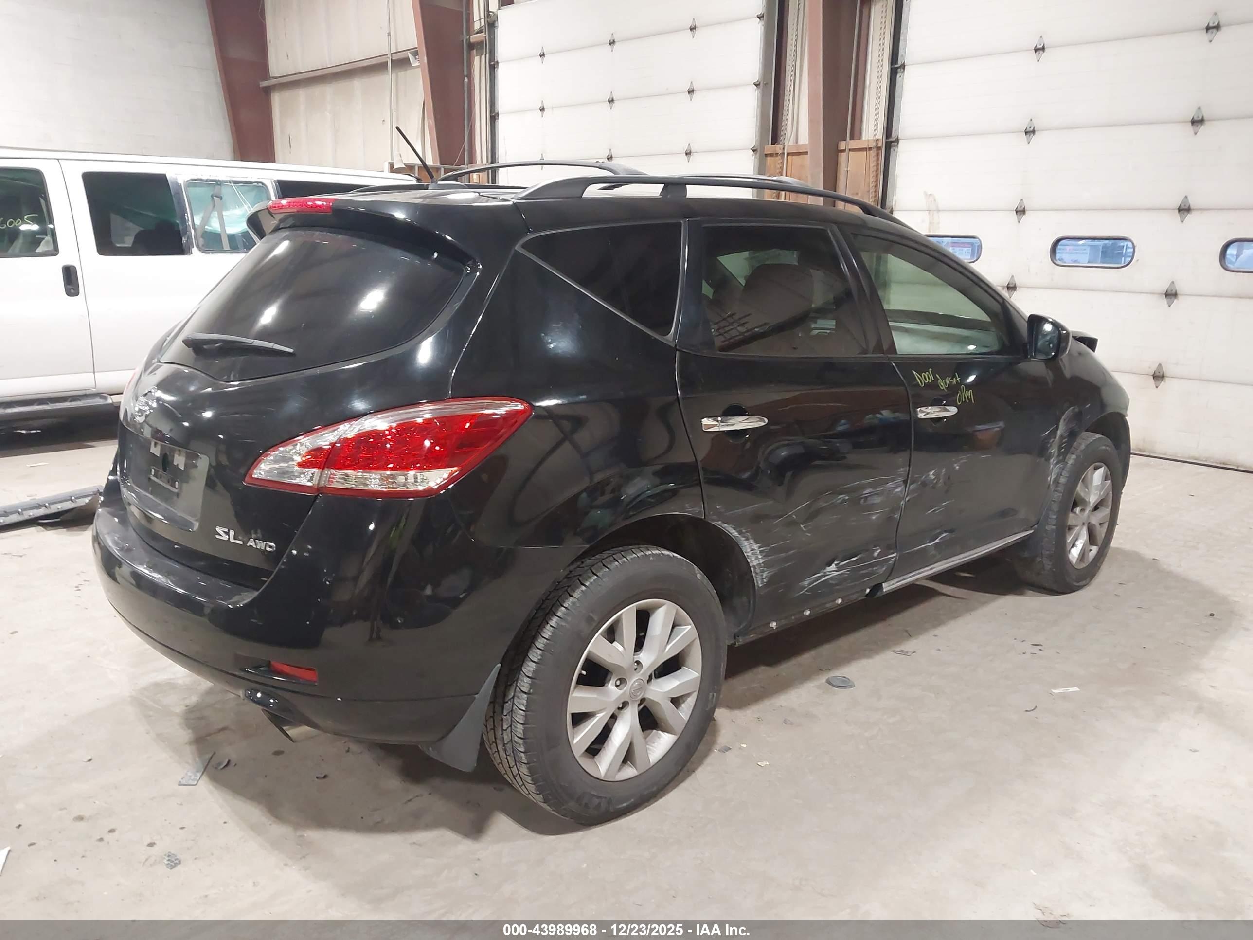 NISSAN MURANO image 4