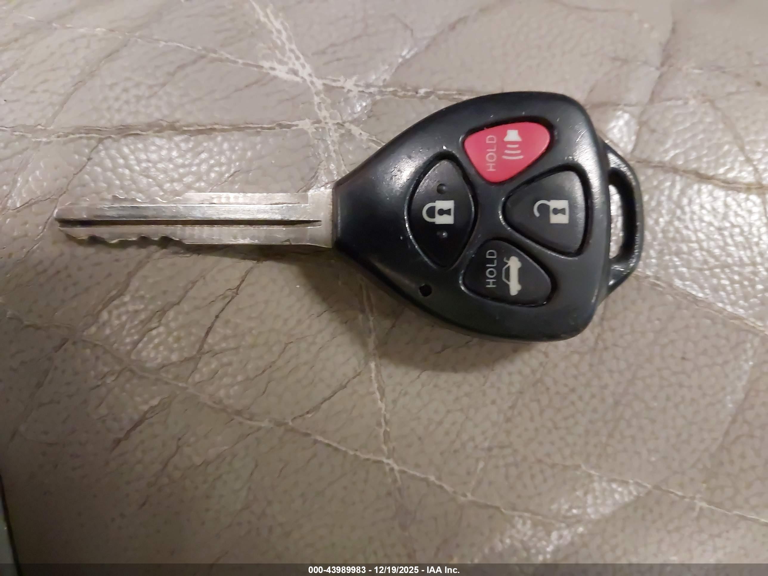 TOYOTA CAMRY image 11
