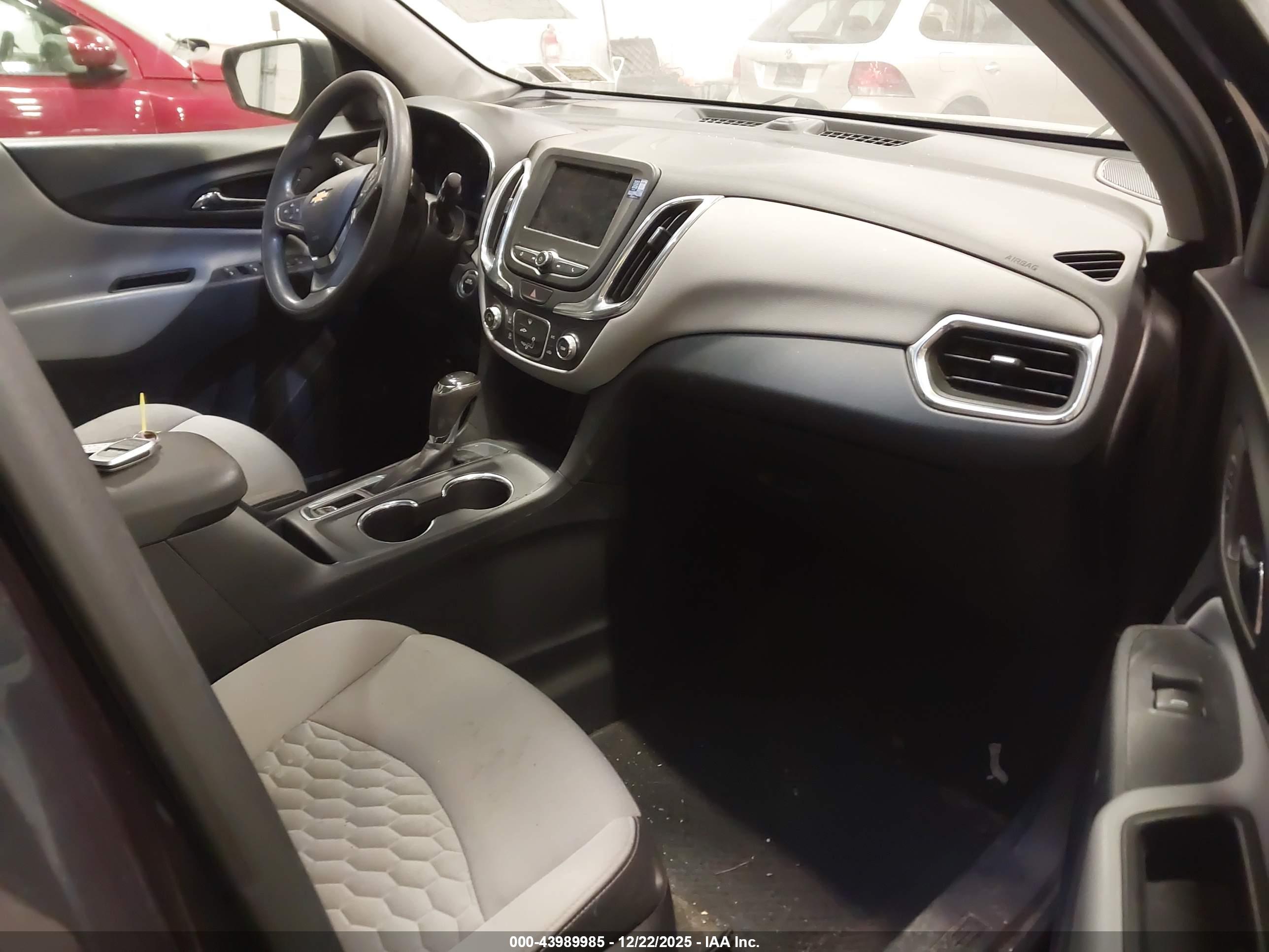 CHEVROLET EQUINOX image 5