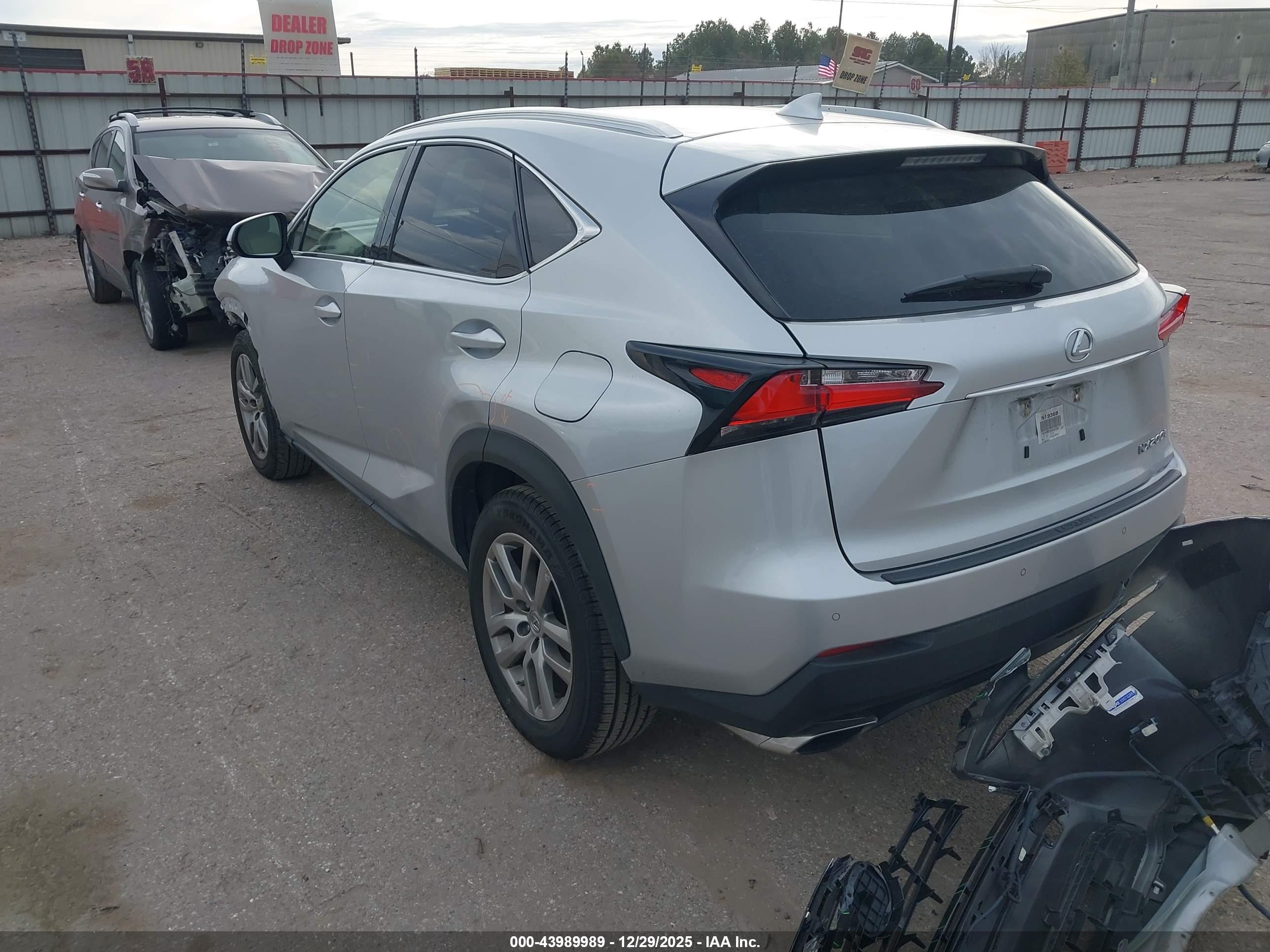 LEXUS NX image 3