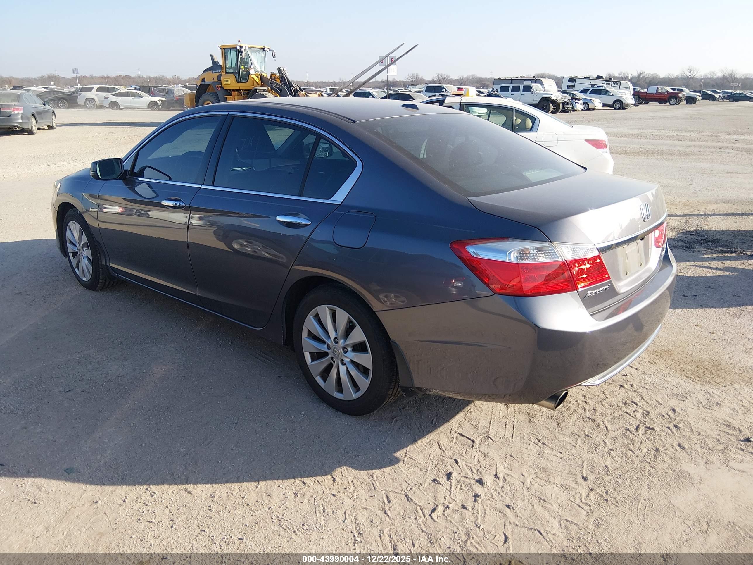 HONDA ACCORD image 3
