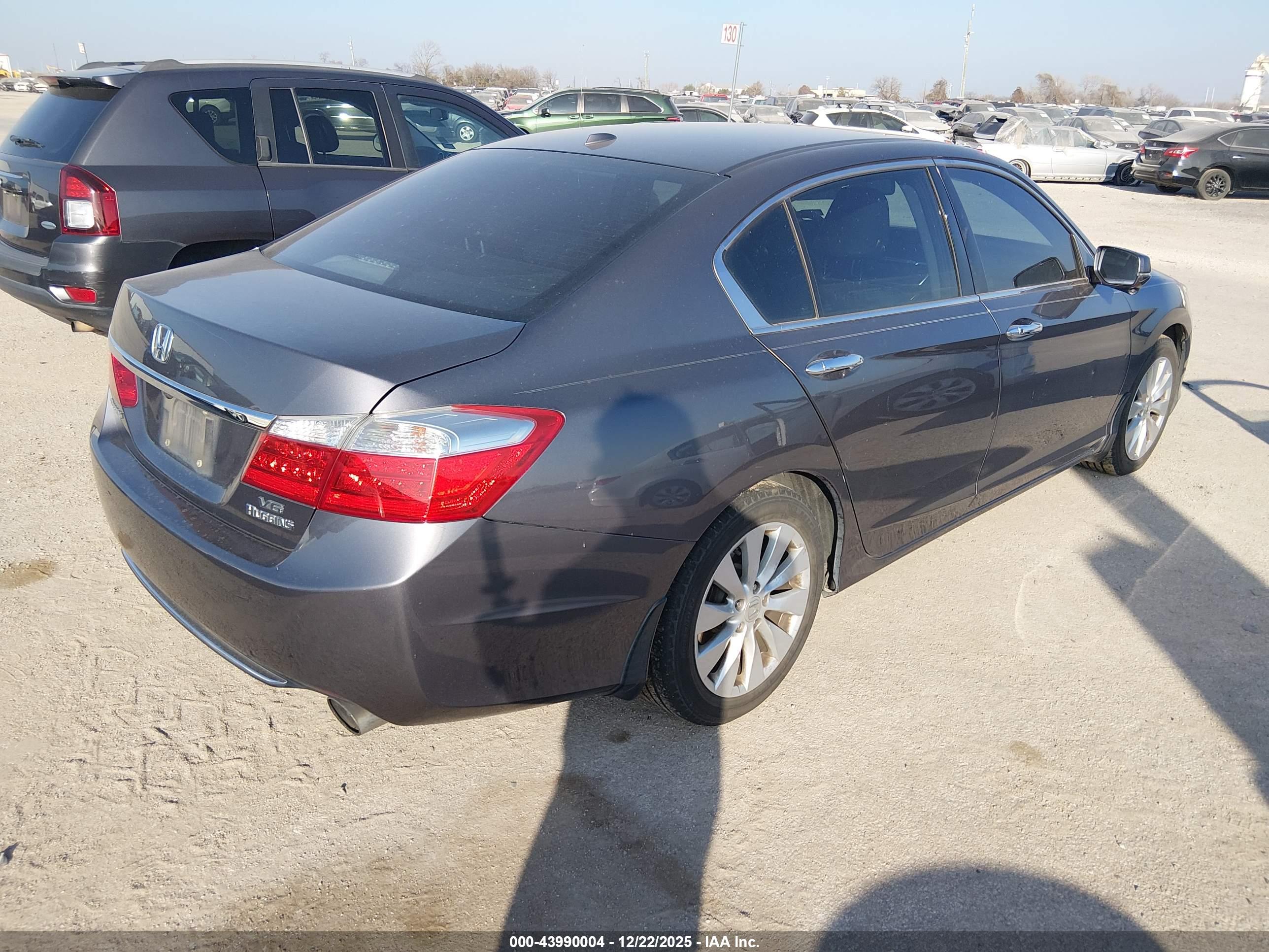 HONDA ACCORD image 4