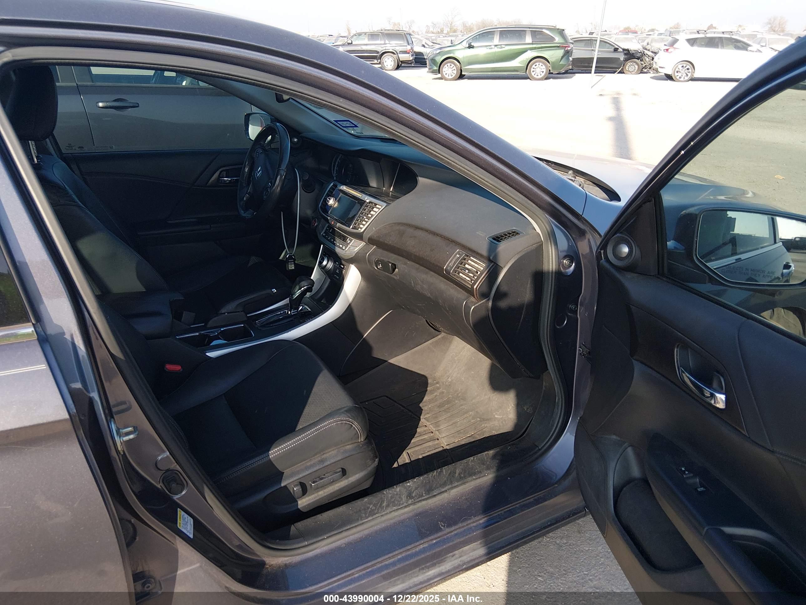 HONDA ACCORD image 5