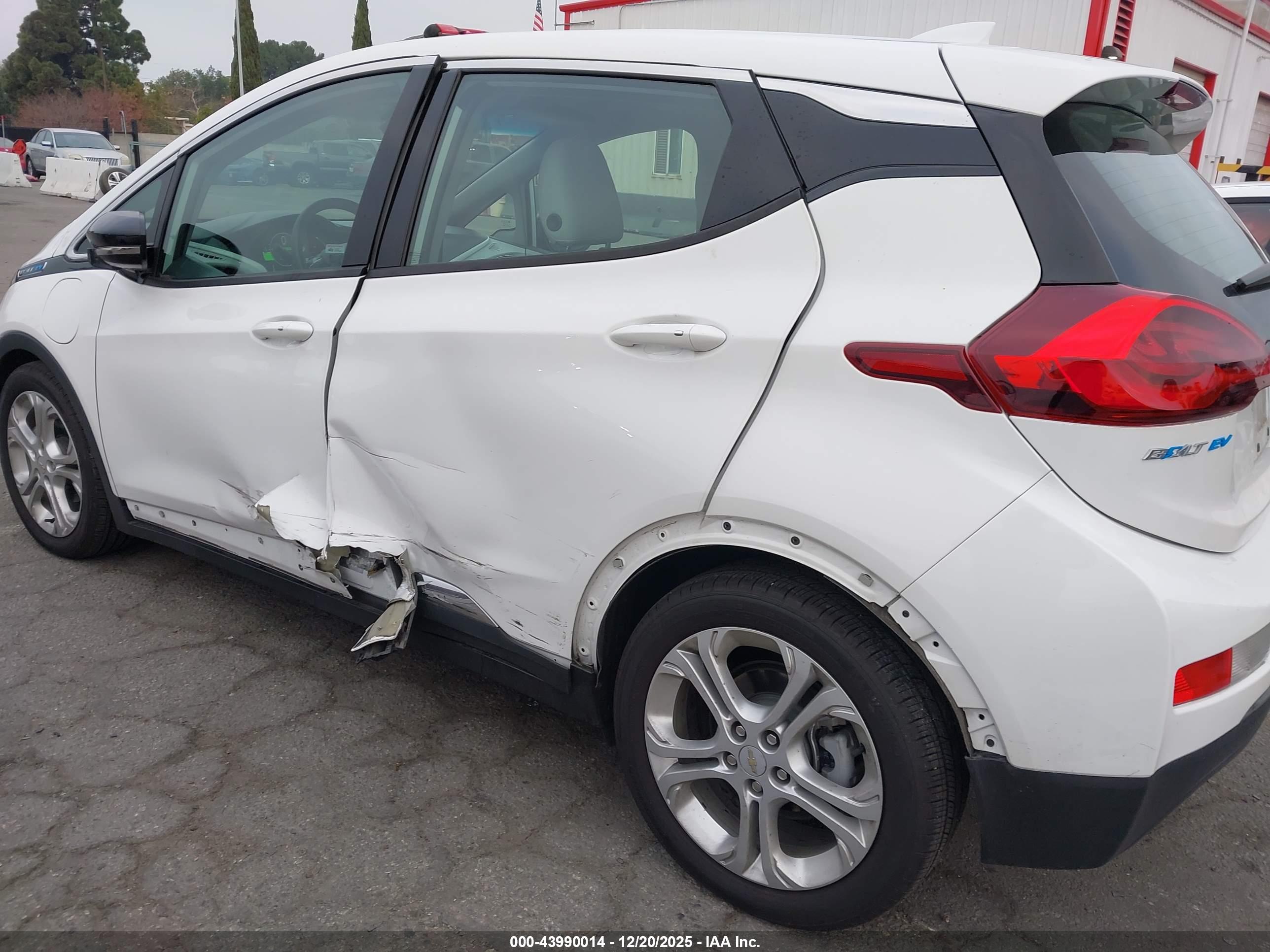 CHEVROLET BOLT image 6