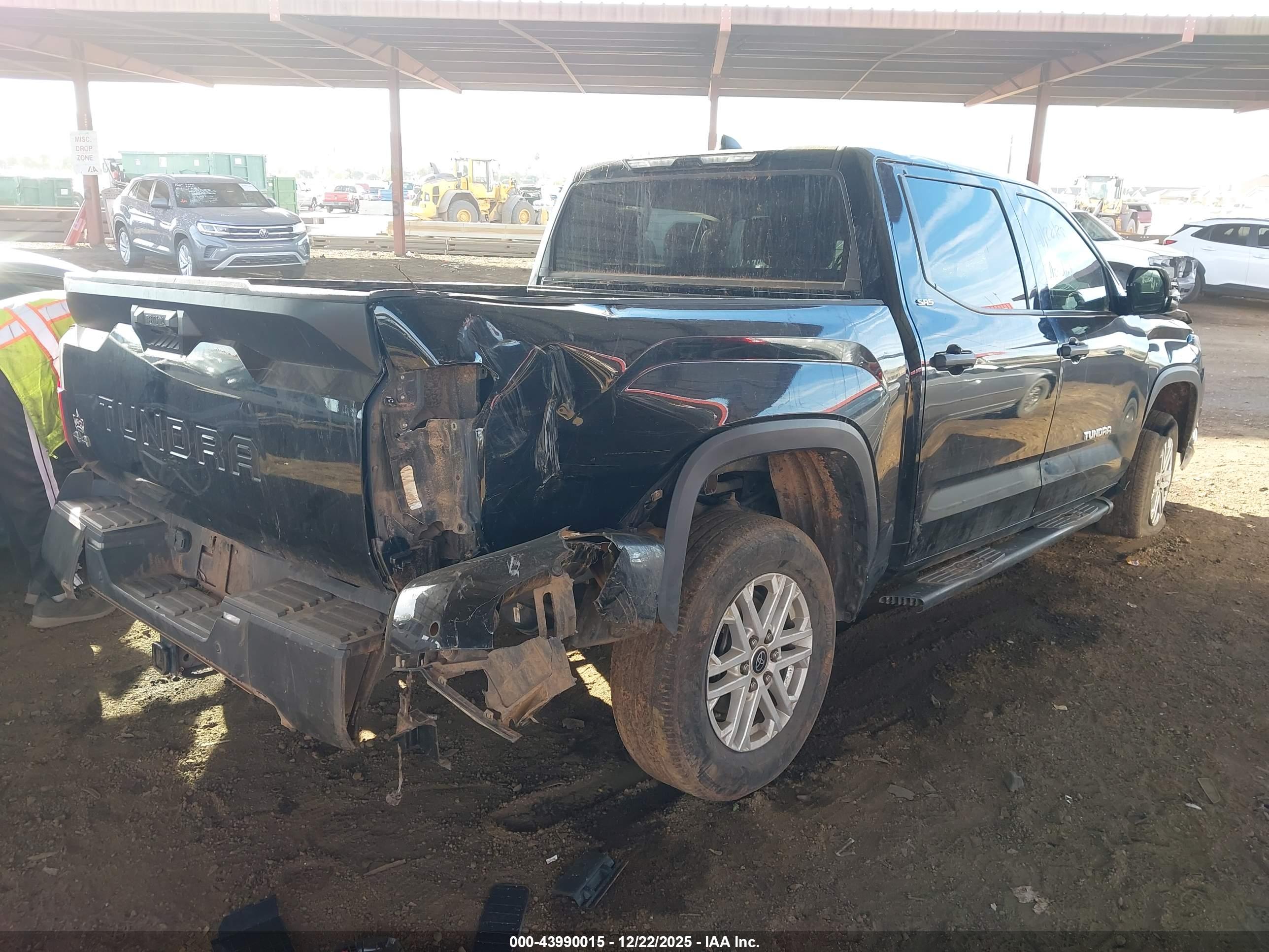 TOYOTA TUNDRA image 4
