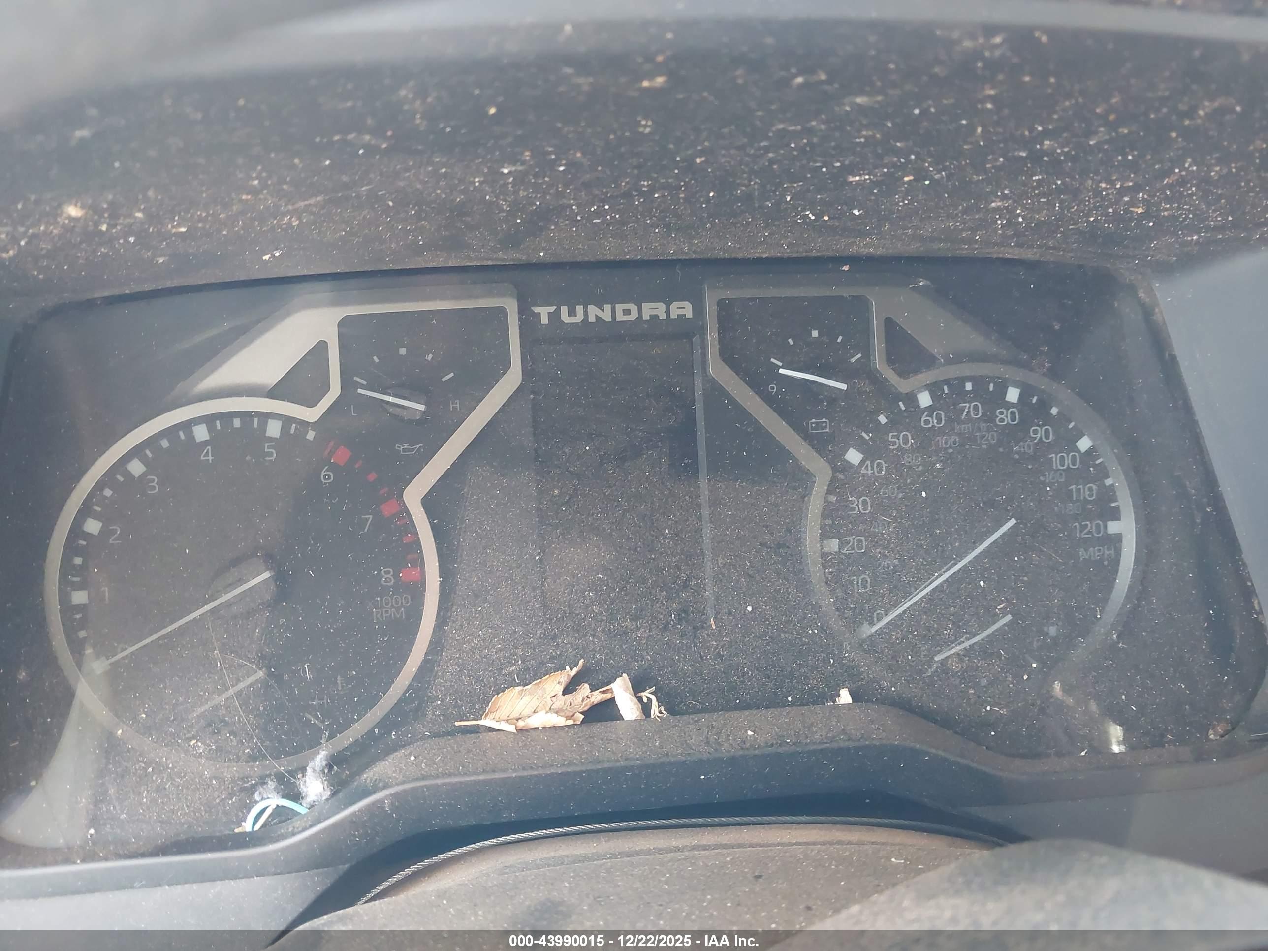 TOYOTA TUNDRA image 7