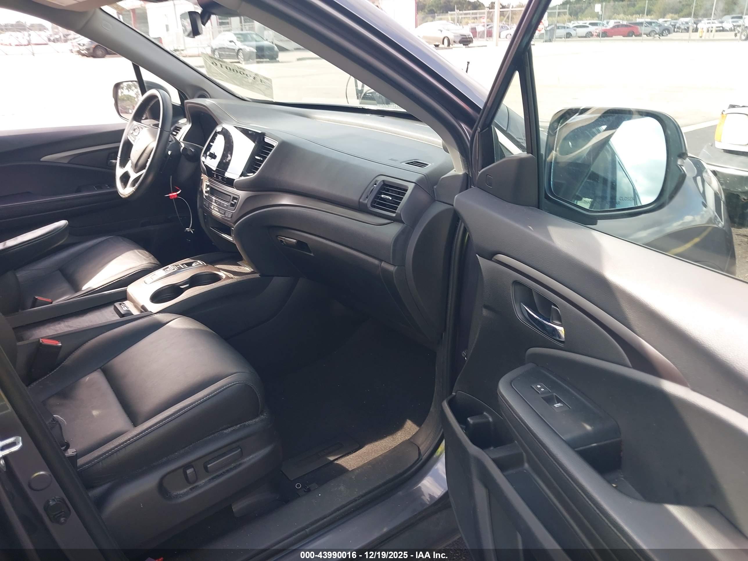 HONDA PILOT image 5