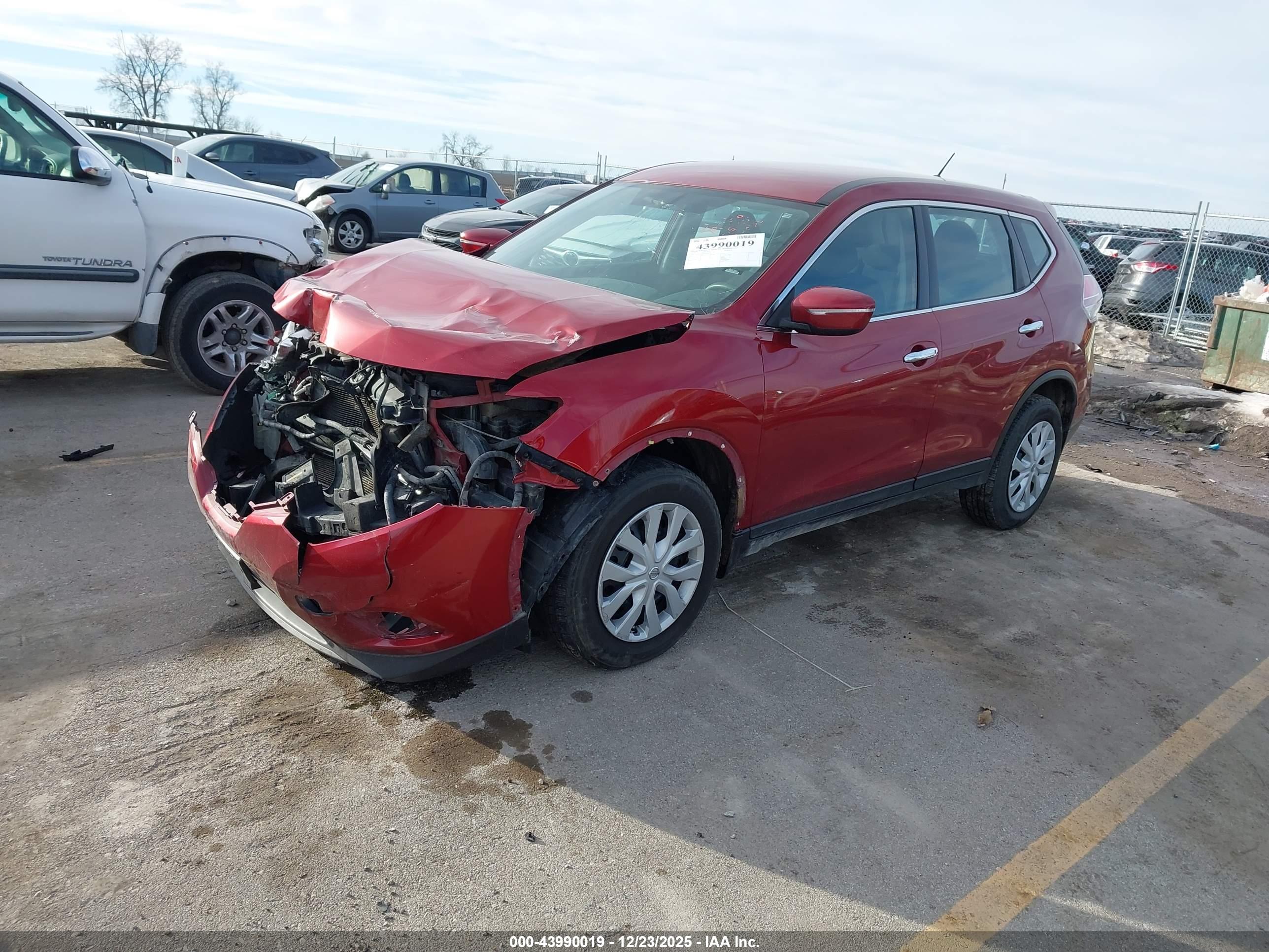 NISSAN ROGUE image 2
