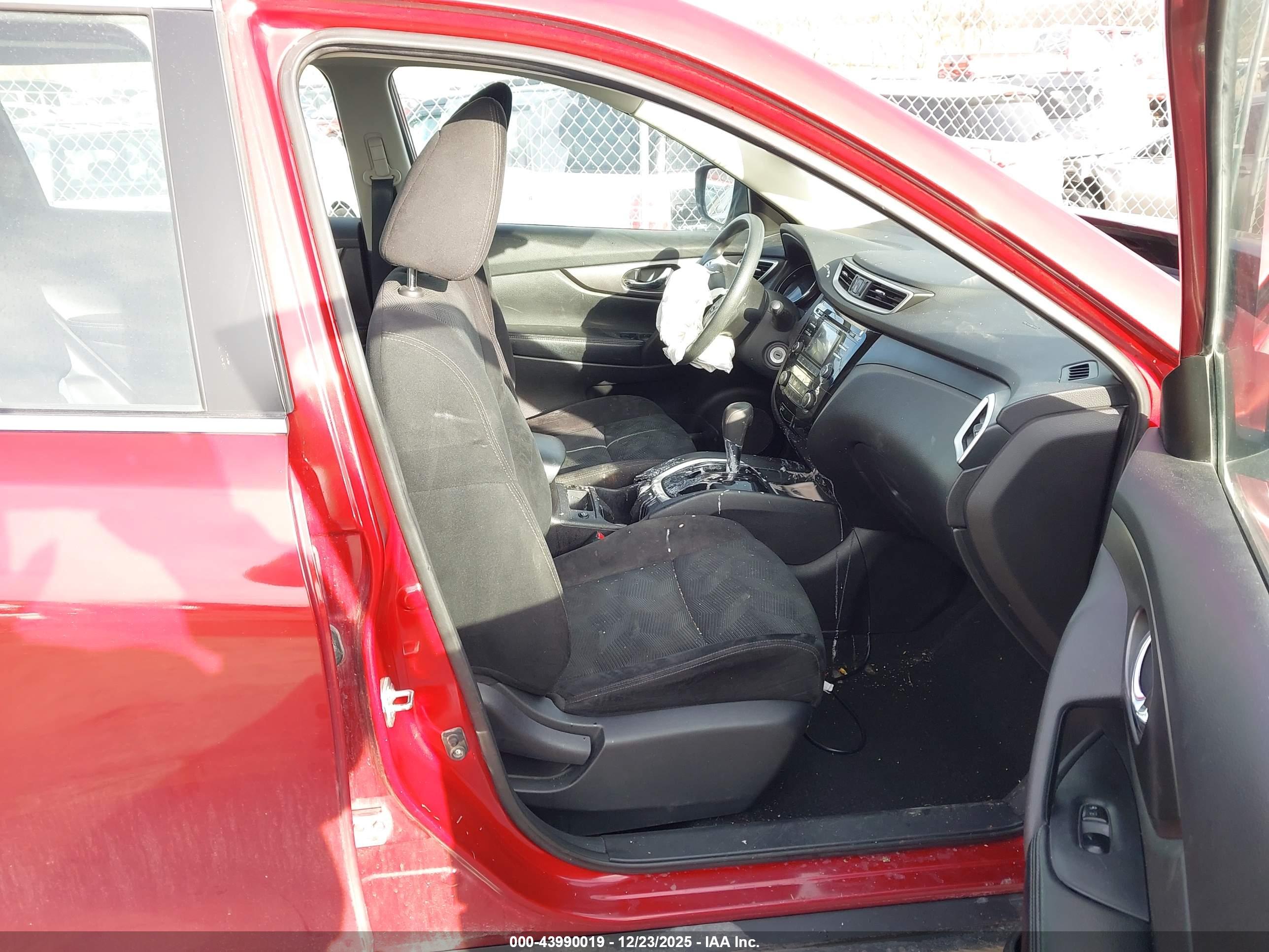 NISSAN ROGUE image 5
