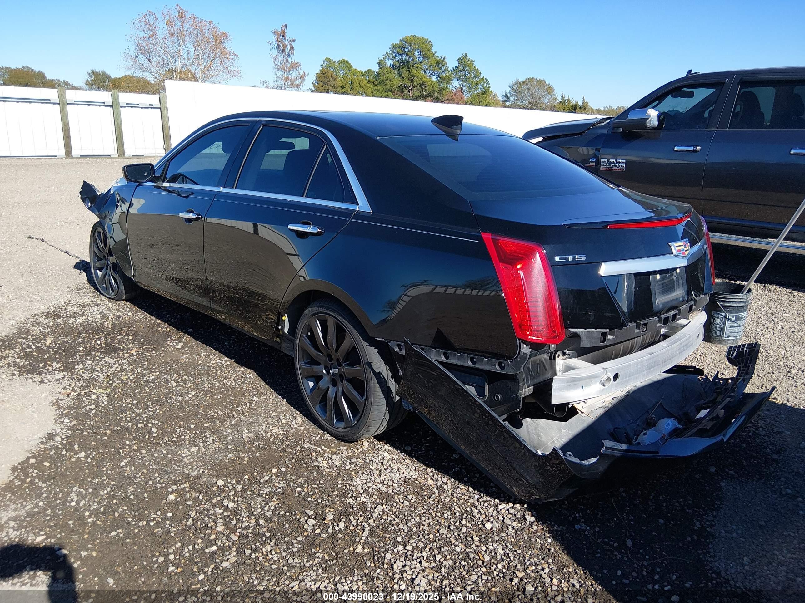 CADILLAC CTS image 3