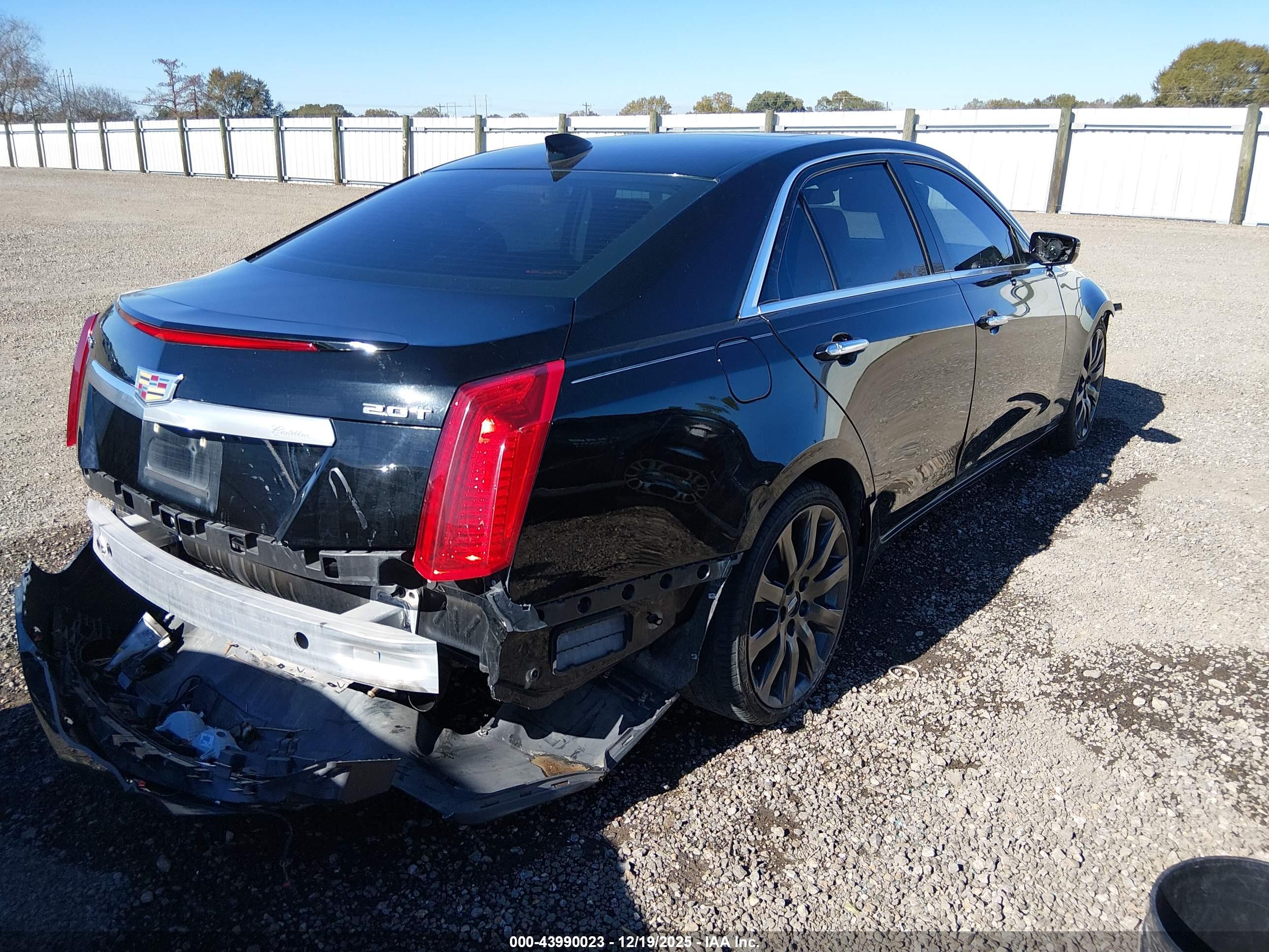 CADILLAC CTS image 4