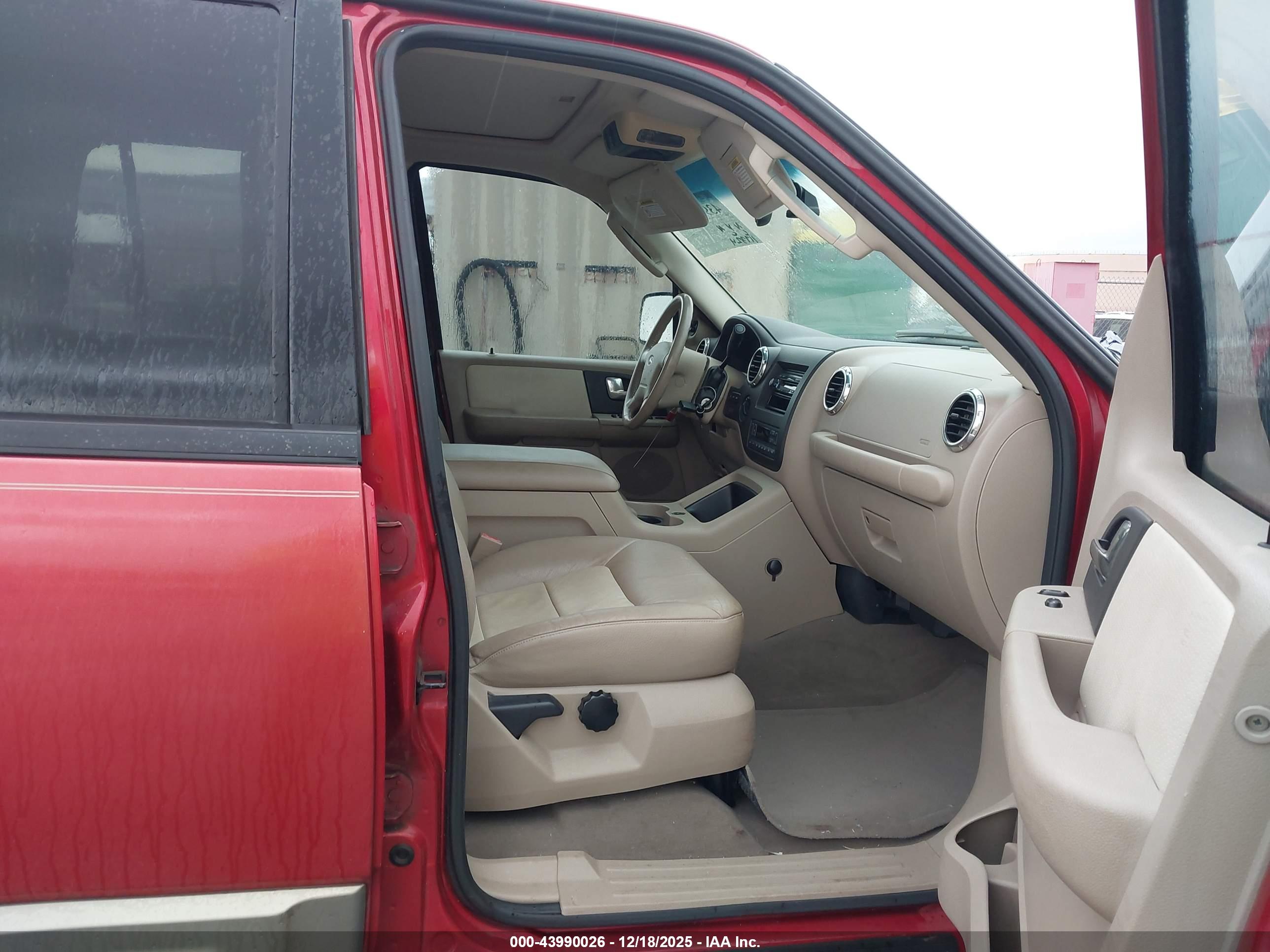 FORD EXPEDITION image 5