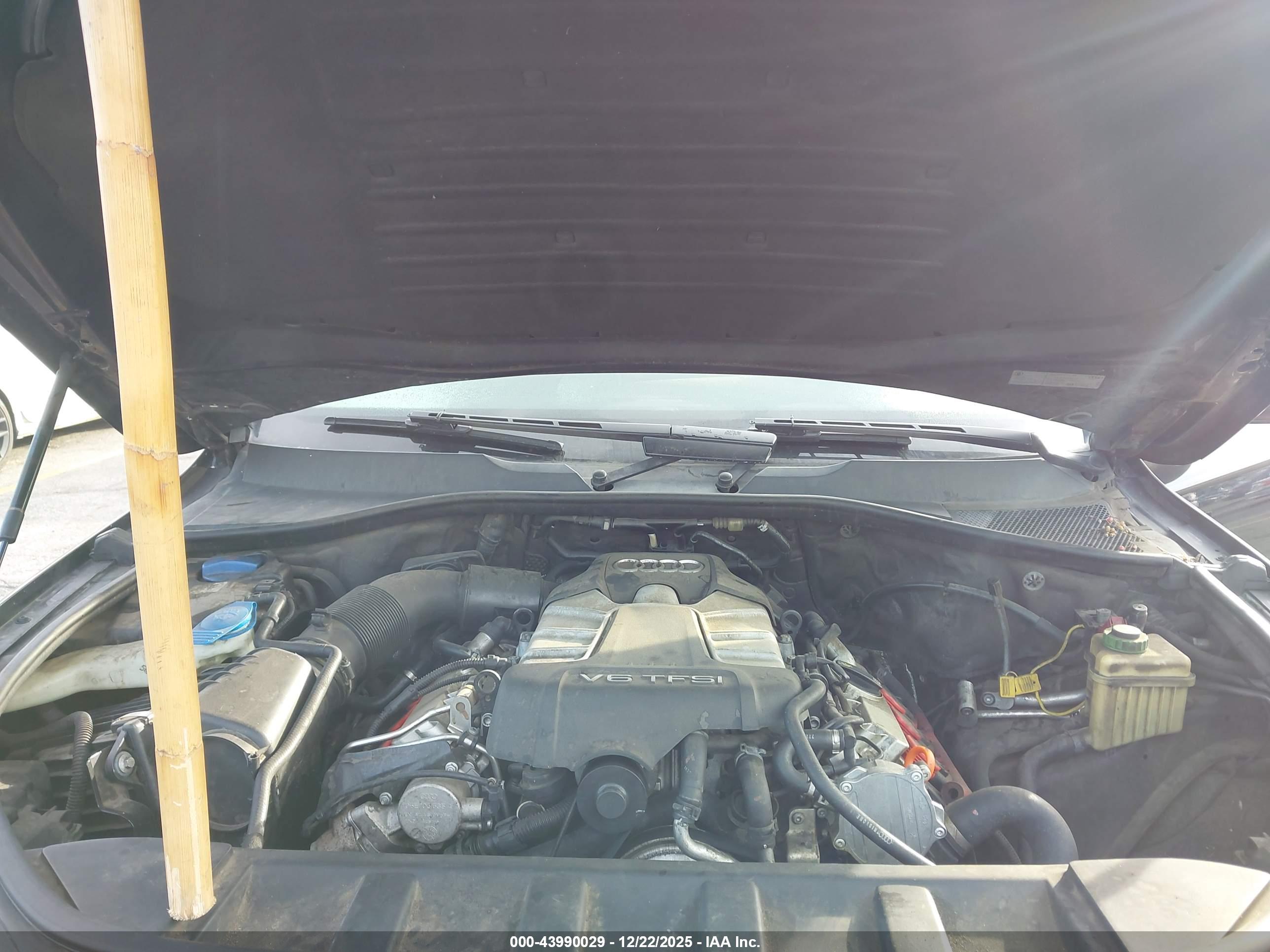 AUDI Q7 image 10