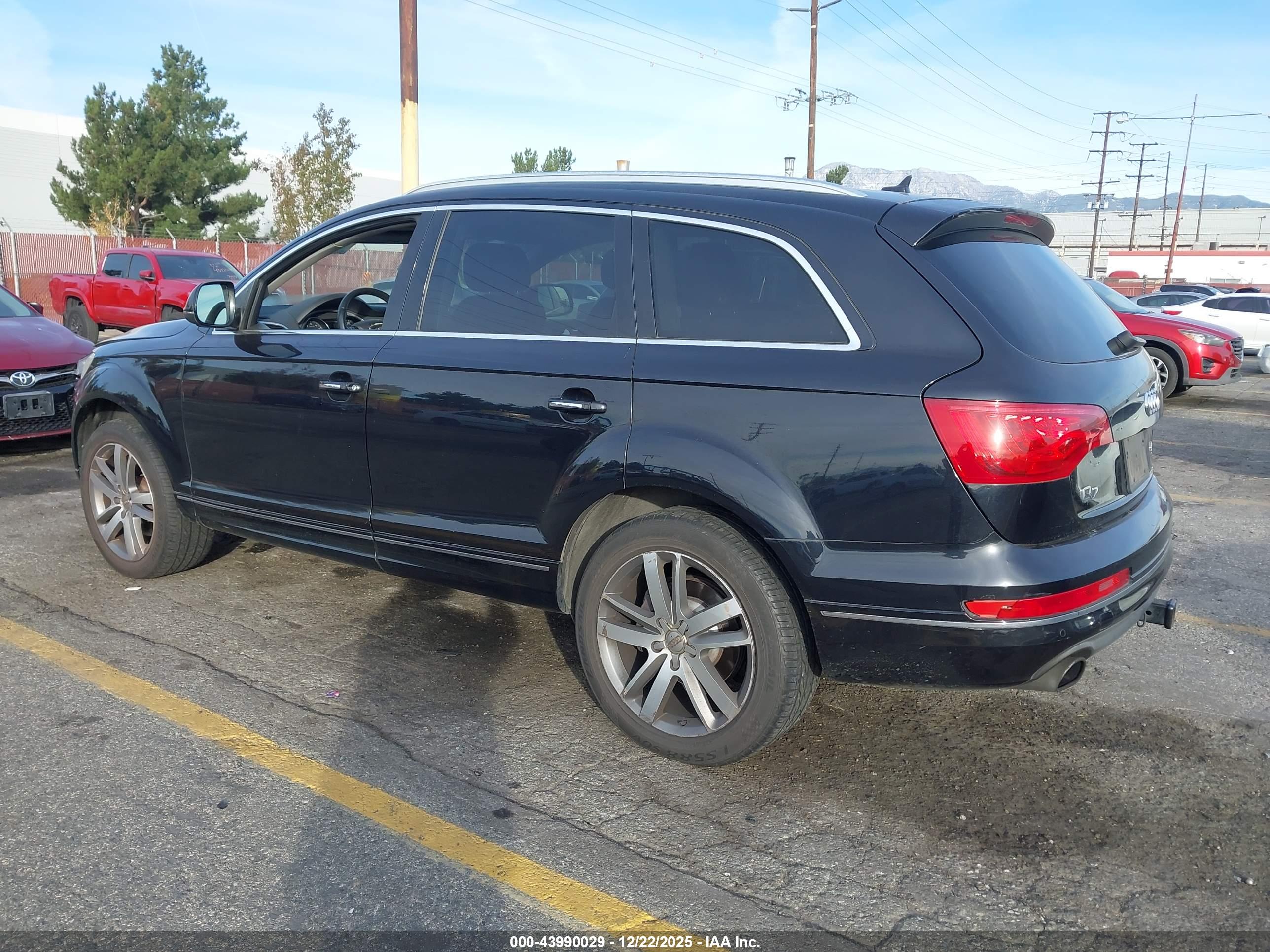 AUDI Q7 image 3